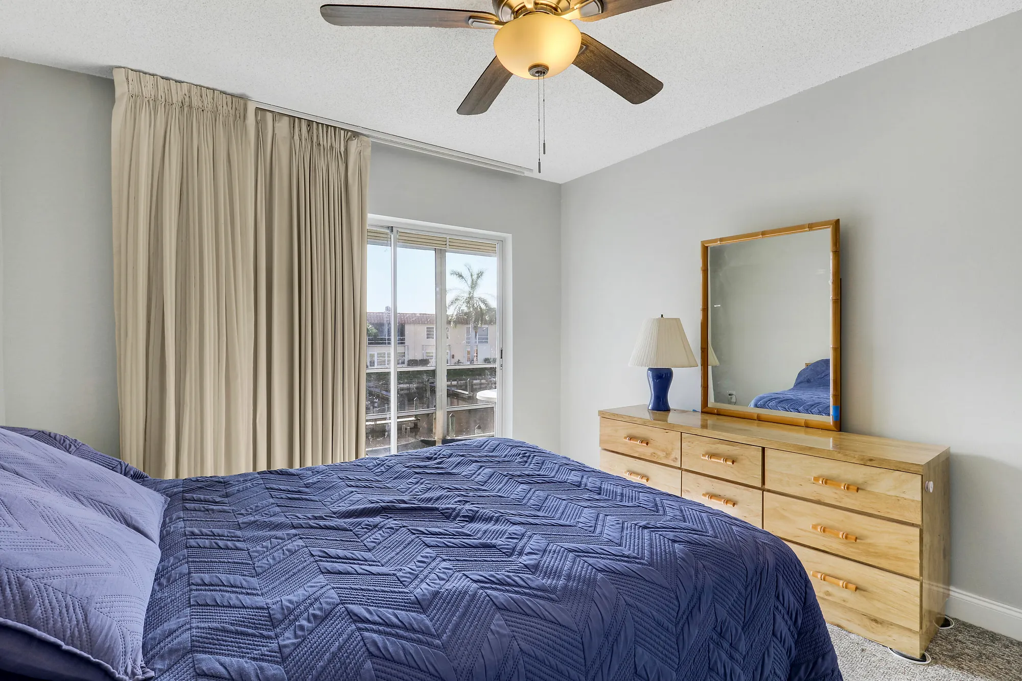 Property Slideshow image 19 of 52 | 2600 s kanner hwy q8, Stuart, FL, 34994