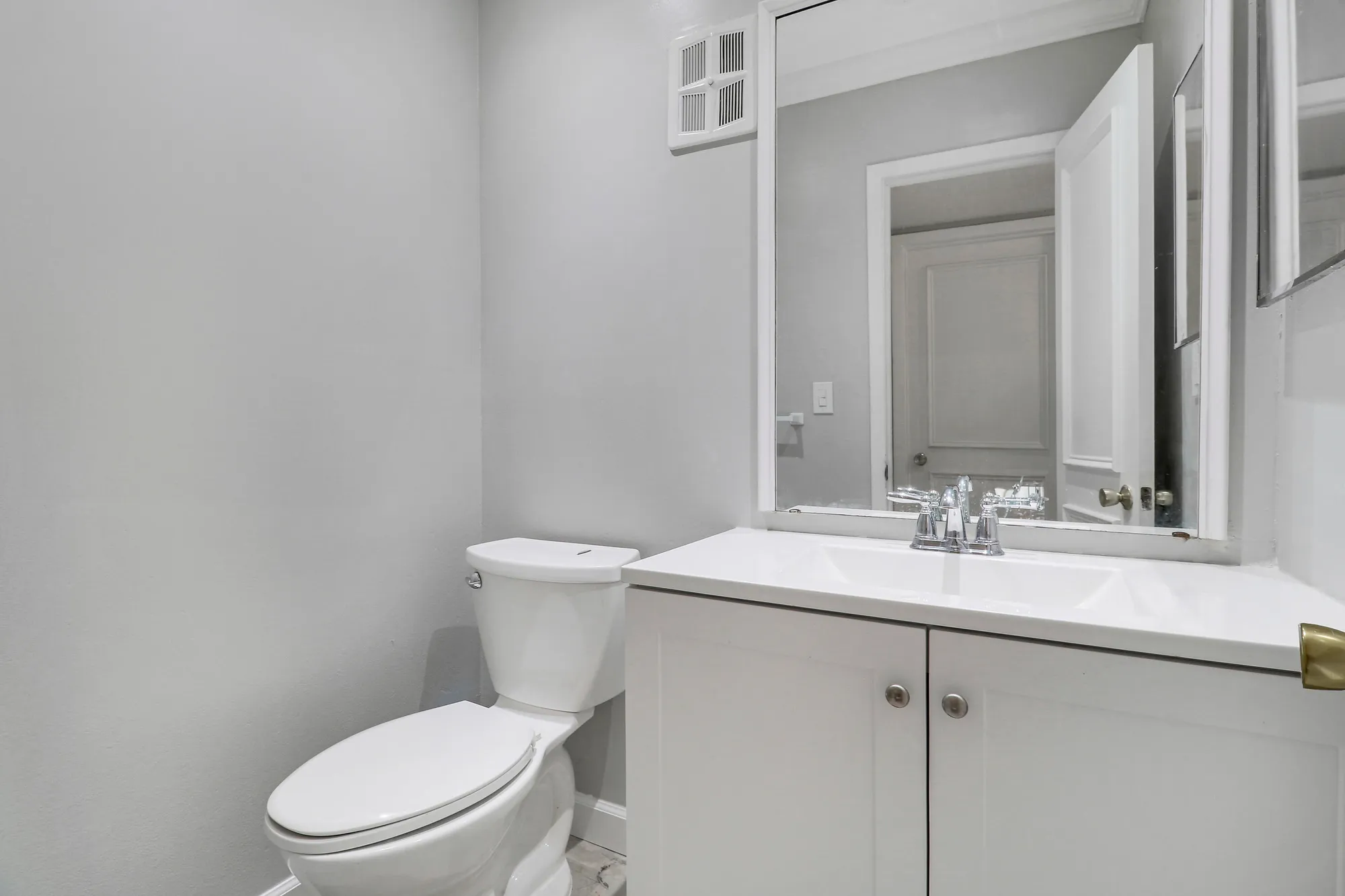 Property Slideshow image 24 of 52 | 2600 s kanner hwy q8, Stuart, FL, 34994