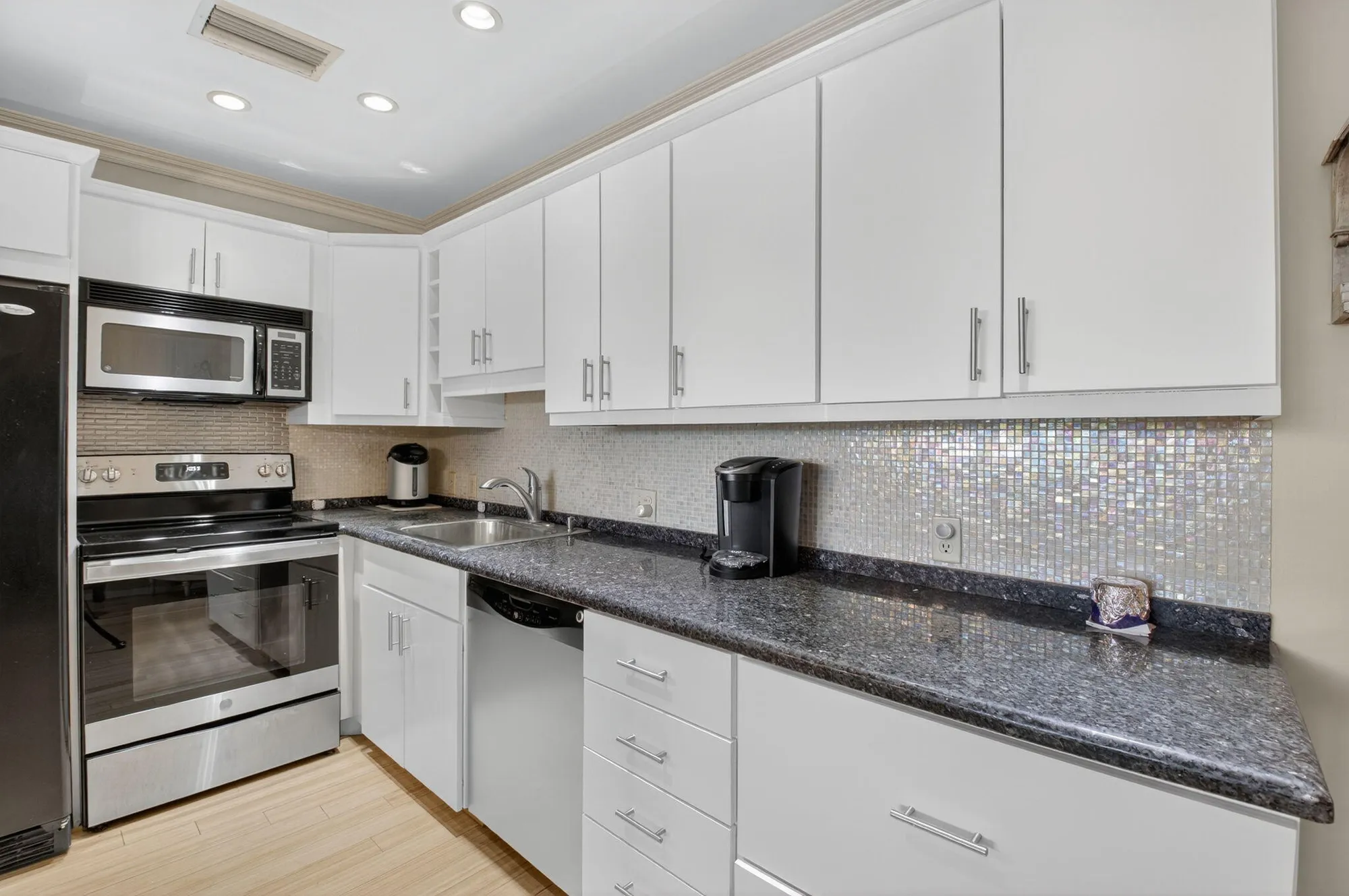 Property Slideshow image 8 of 50 | 125 suffolk c, Boca Raton, FL, 33434