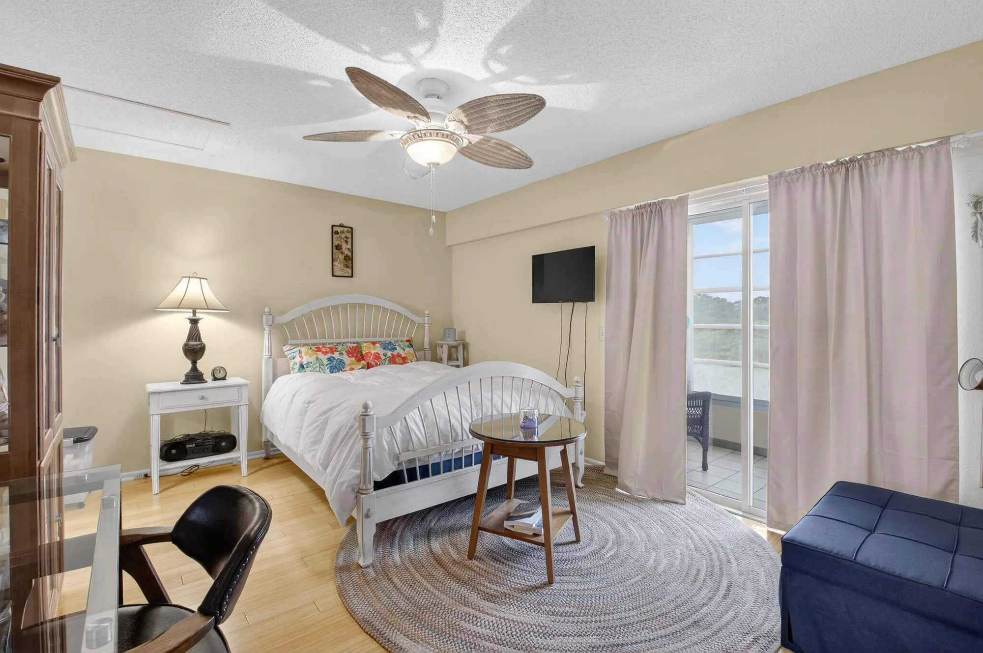 Property Slideshow image 18 of 50 | 125 suffolk c, Boca Raton, FL, 33434