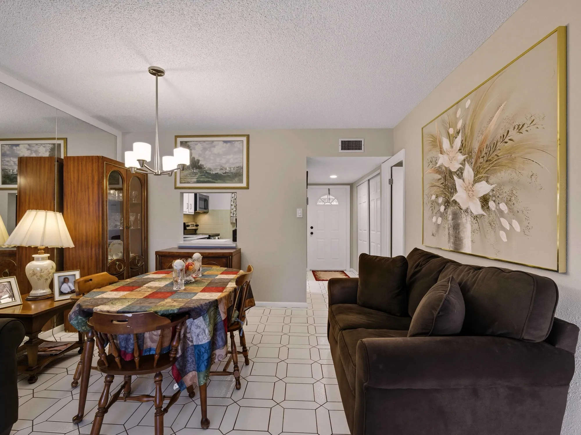 Property Slideshow image 12 of 21 | 551 nw 80th ave apt 207, Margate, FL, 33063