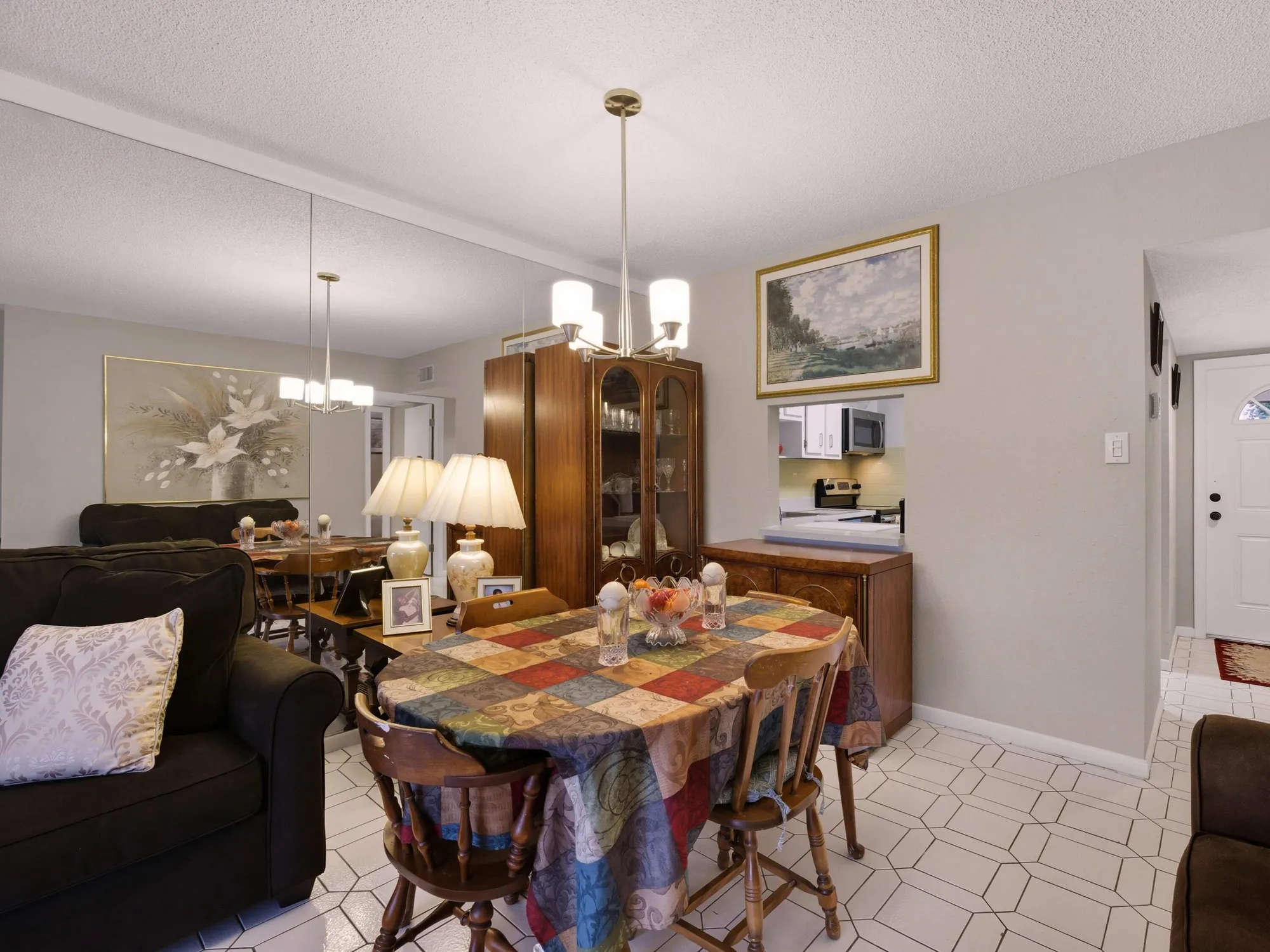 Property Slideshow image 13 of 21 | 551 nw 80th ave apt 207, Margate, FL, 33063