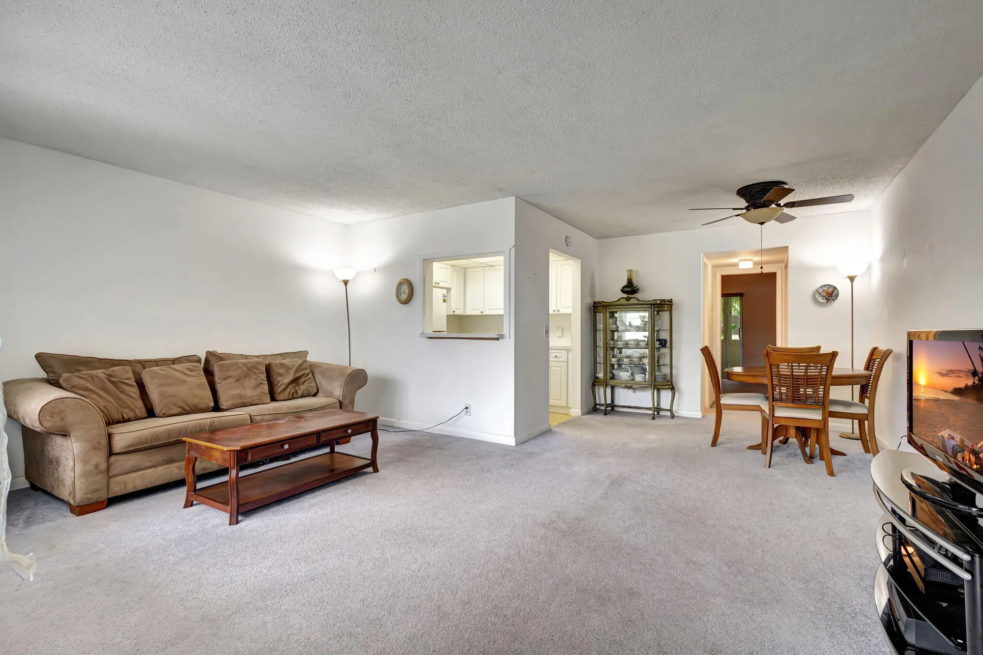 Property Slideshow image 8 of 30 | 130 cambridge f, West Palm Beach, FL, 33417