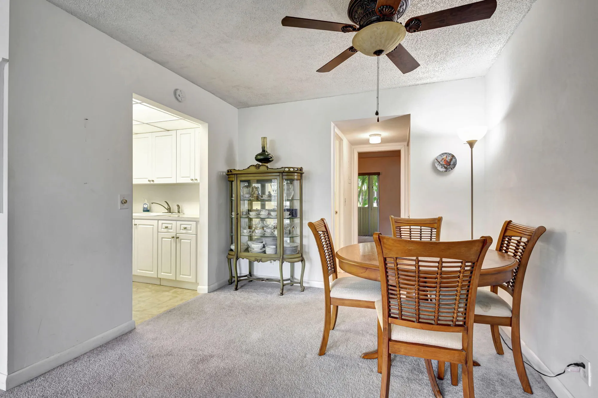 Property Slideshow image 11 of 30 | 130 cambridge f, West Palm Beach, FL, 33417