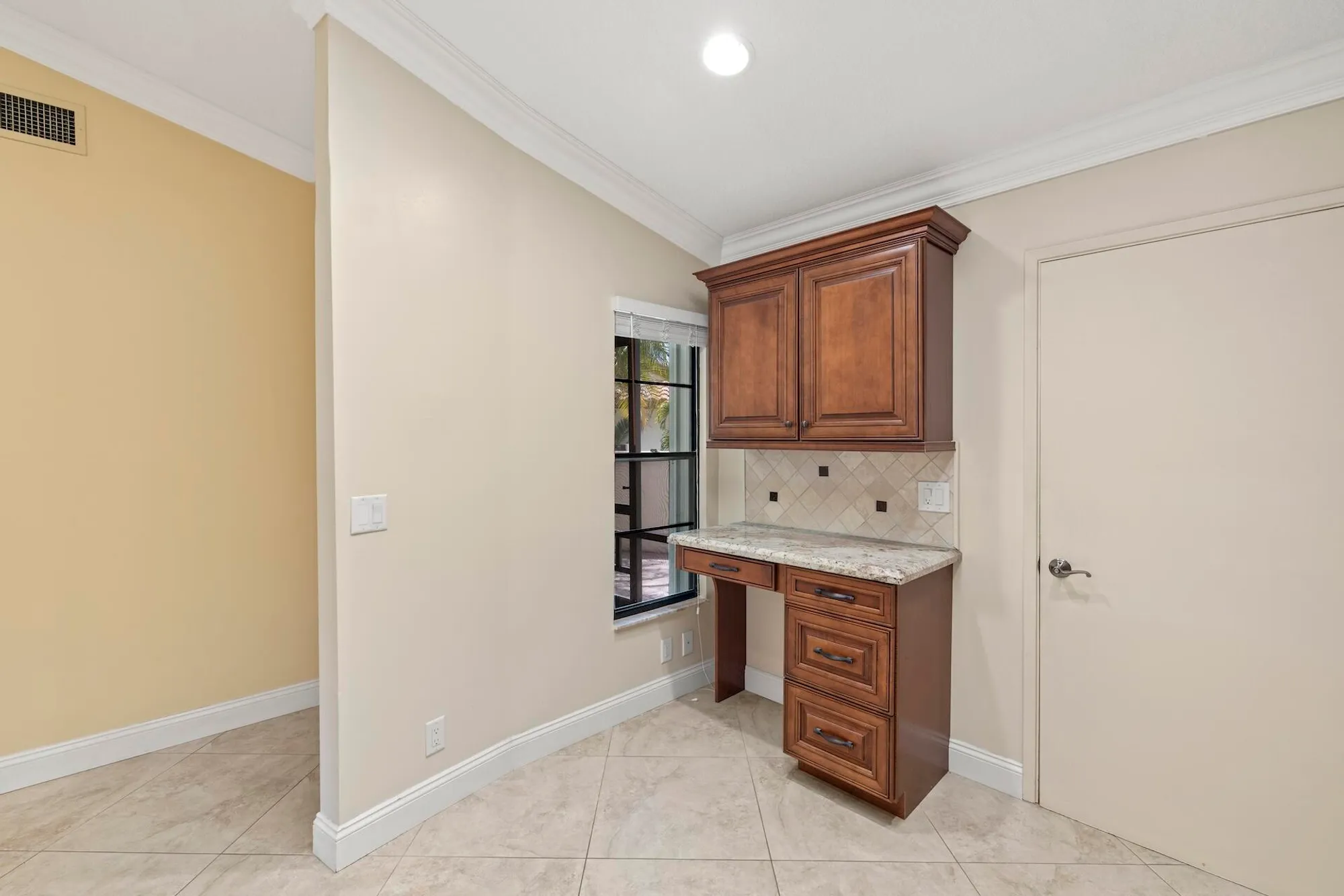 Property Slideshow image 9 of 30 | 5317 fig palm way b, Boynton Beach, FL, 33437