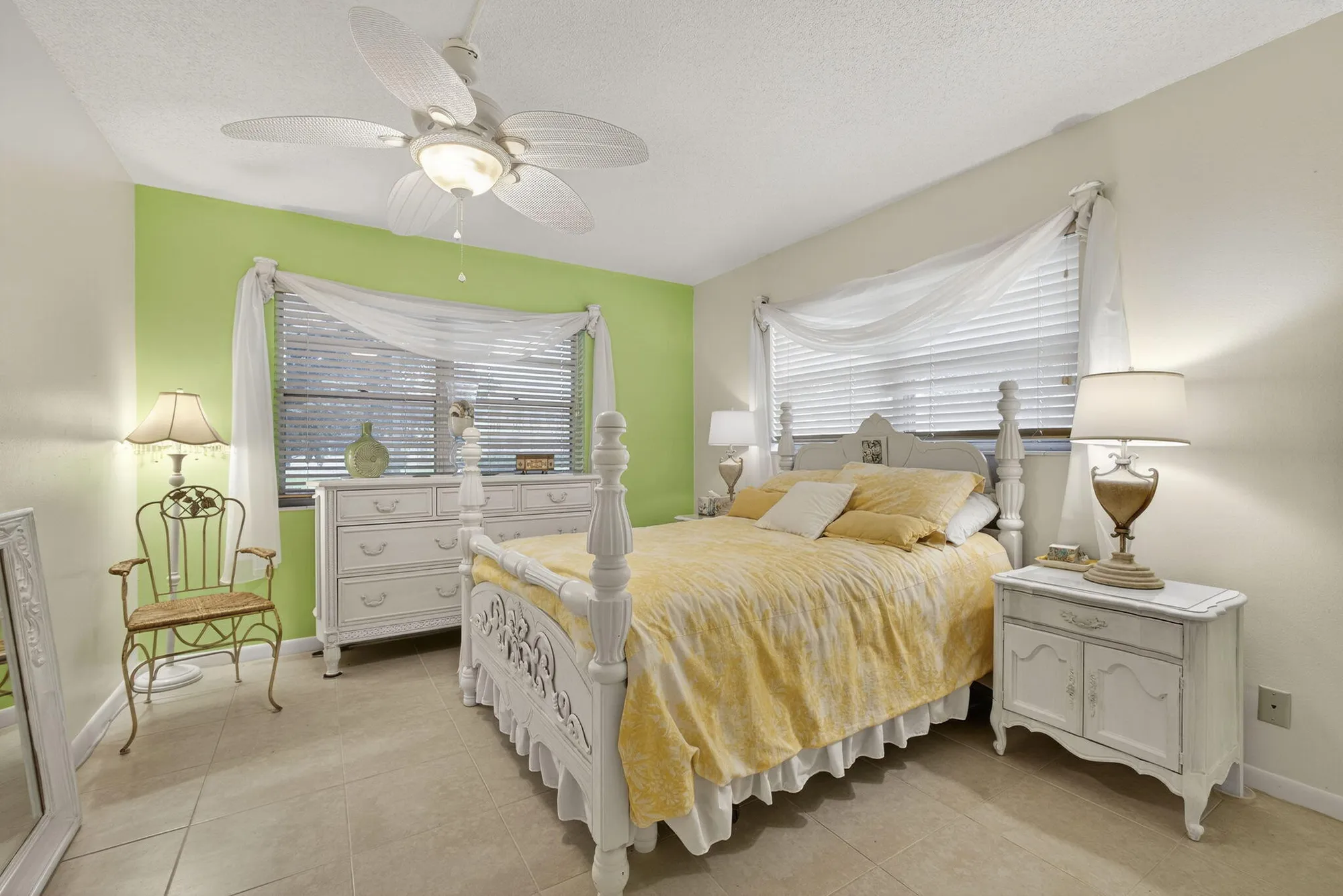 Property Slideshow image 12 of 41 | 96 dorchester e unit e, West Palm Beach, FL, 33417