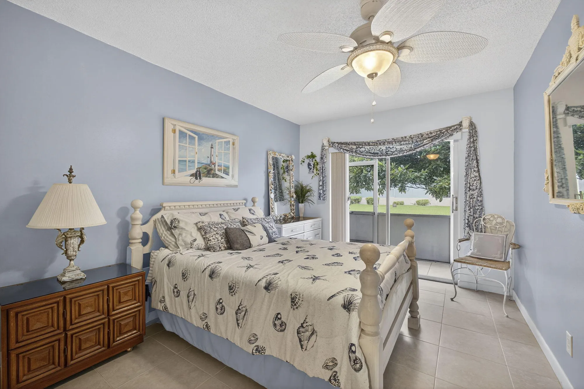 Property Slideshow image 14 of 41 | 96 dorchester e unit e, West Palm Beach, FL, 33417