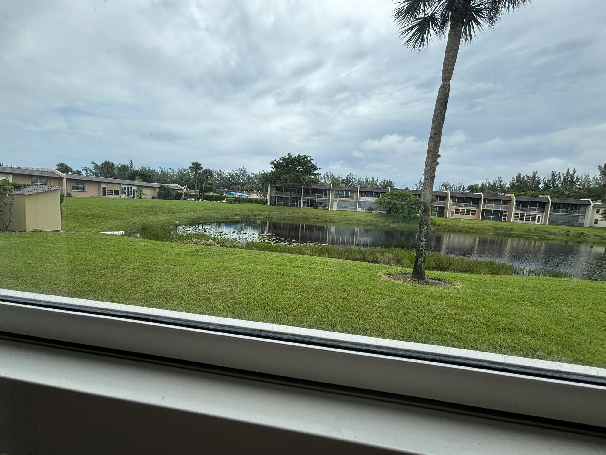 Property Slideshow image 25 of 37 | 190 lake meryl dr, West Palm Beach, FL, 33411