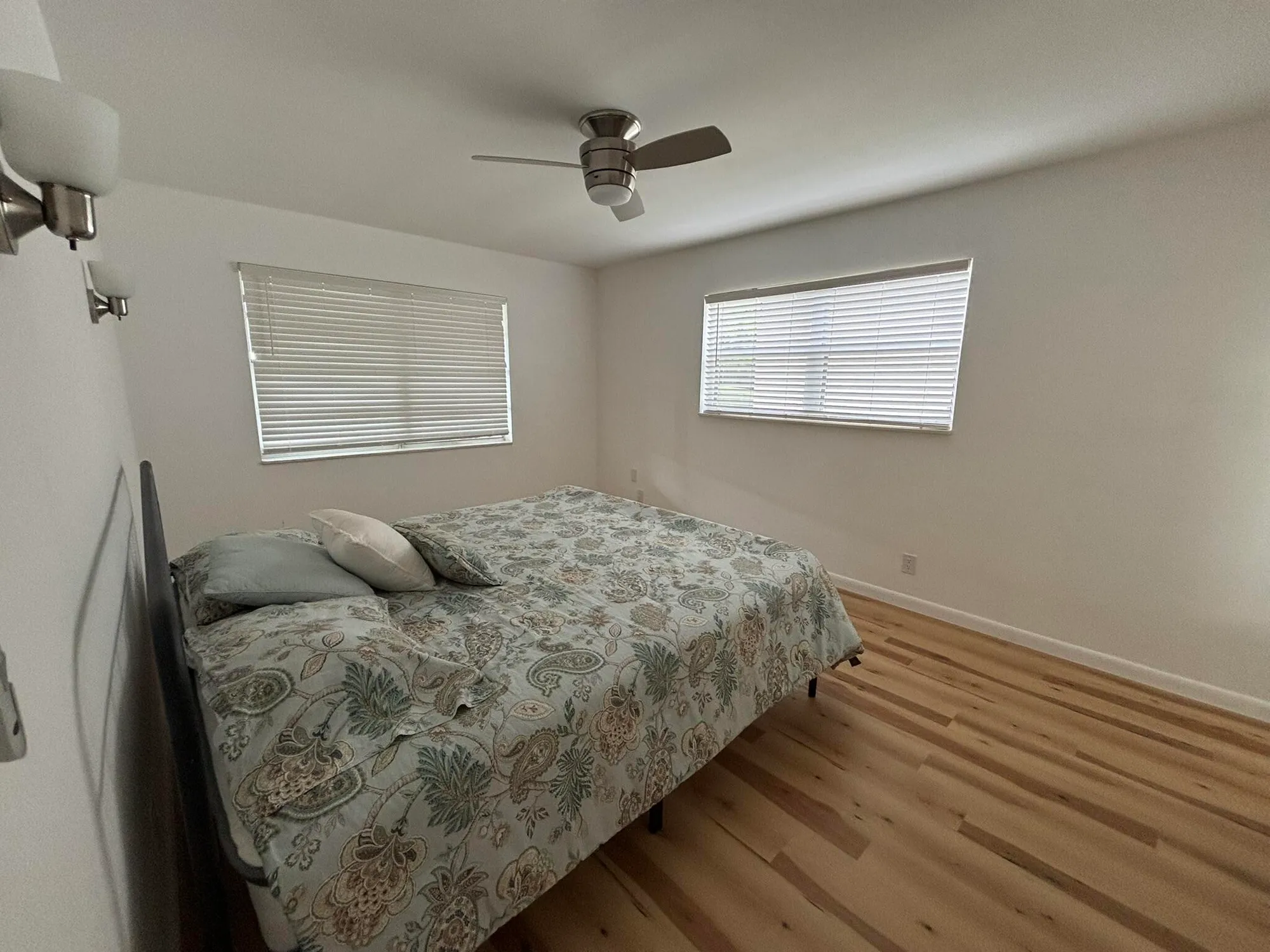 Property Slideshow image 15 of 37 | 190 lake meryl dr, West Palm Beach, FL, 33411