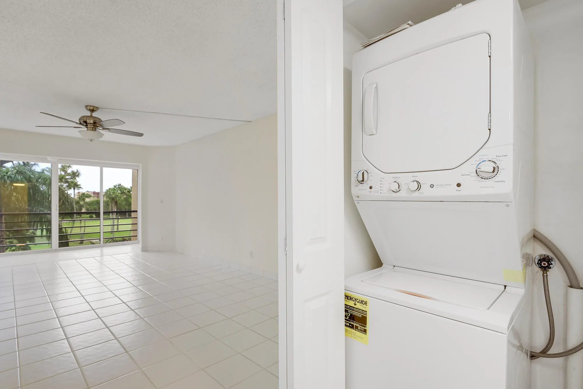 Property Slideshow image 33 of 38 | 3810 via poinciana apt 404, Lake Worth, FL, 33467