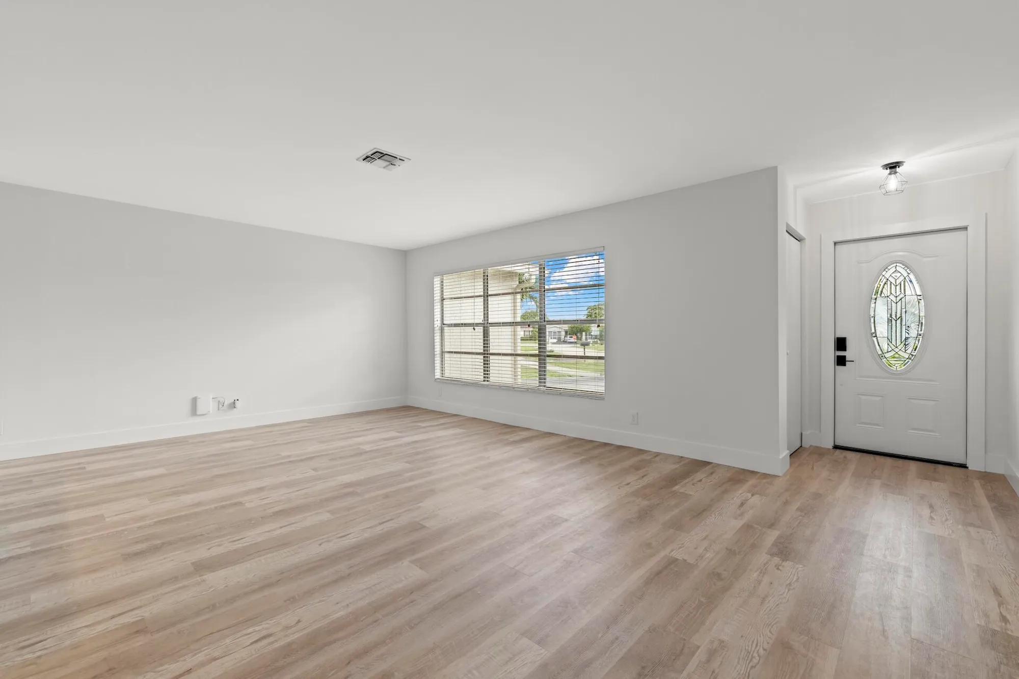 Property Slideshow image 7 of 33 | 4473 pine garden ln, Lake Worth, FL, 33467