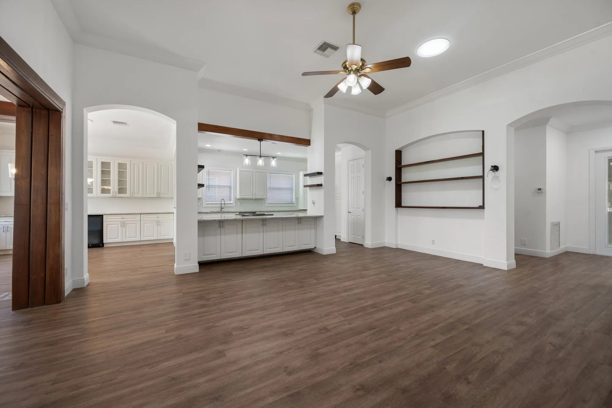 Property Slideshow image 7 of 46 | 9150 bay harbour cir, West Palm Beach, FL, 33411