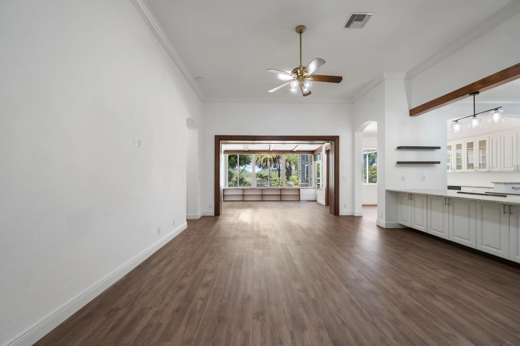 Property Slideshow image 9 of 46 | 9150 bay harbour cir, West Palm Beach, FL, 33411