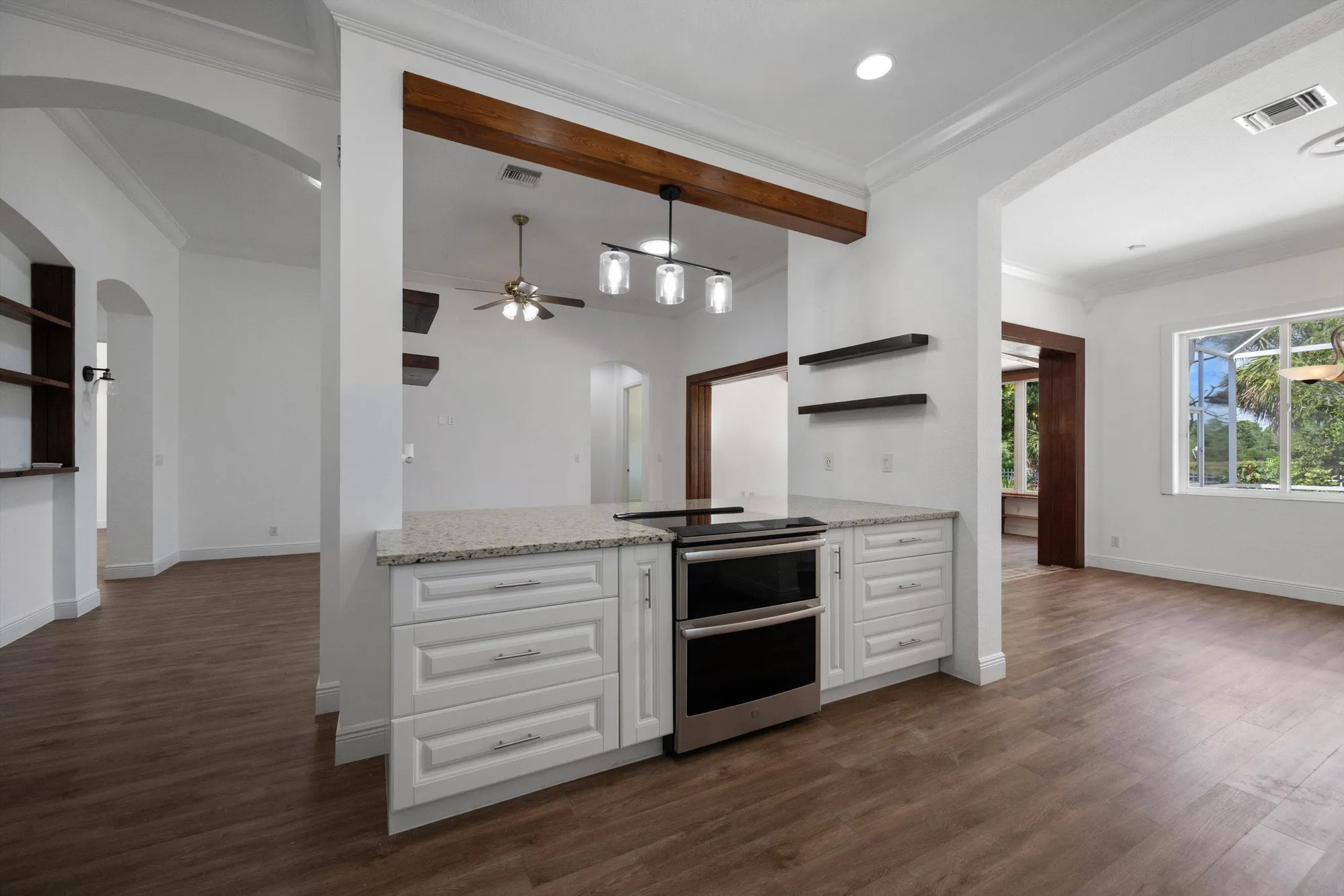 Property Slideshow image 18 of 46 | 9150 bay harbour cir, West Palm Beach, FL, 33411