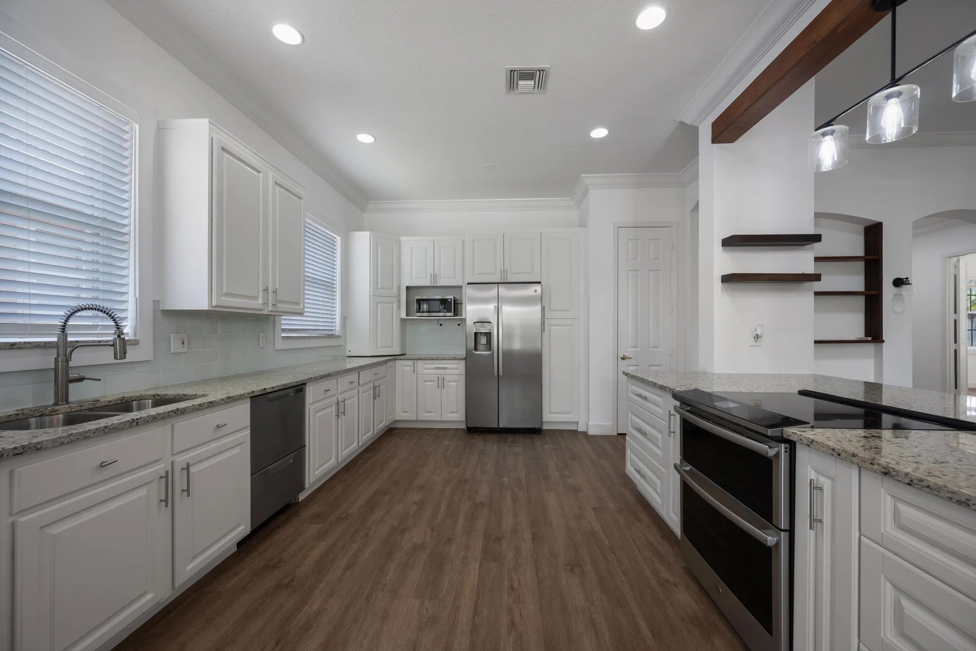 Property Slideshow image 20 of 46 | 9150 bay harbour cir, West Palm Beach, FL, 33411