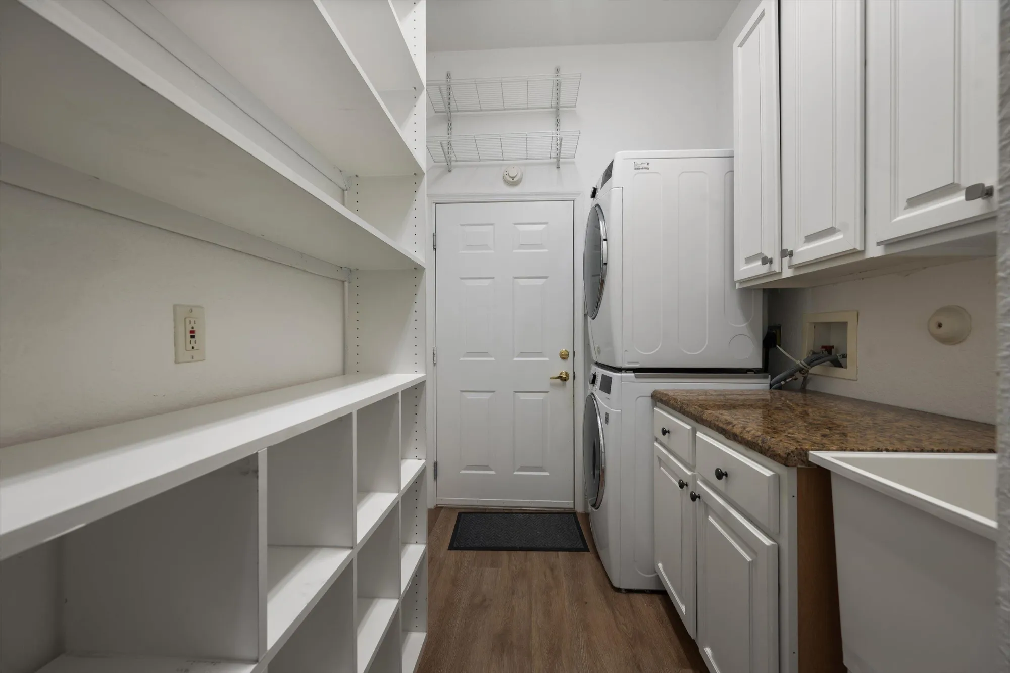 Property Slideshow image 30 of 46 | 9150 bay harbour cir, West Palm Beach, FL, 33411