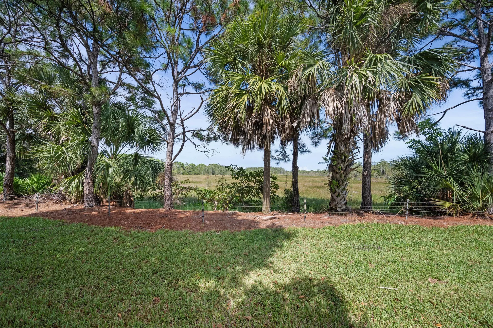 Property Slideshow image 32 of 46 | 9150 bay harbour cir, West Palm Beach, FL, 33411