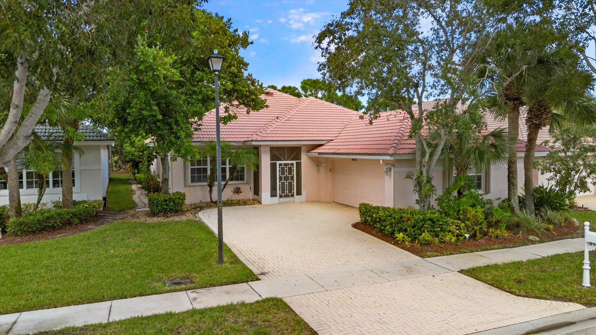 Property Slideshow image 37 of 46 | 9150 bay harbour cir, West Palm Beach, FL, 33411