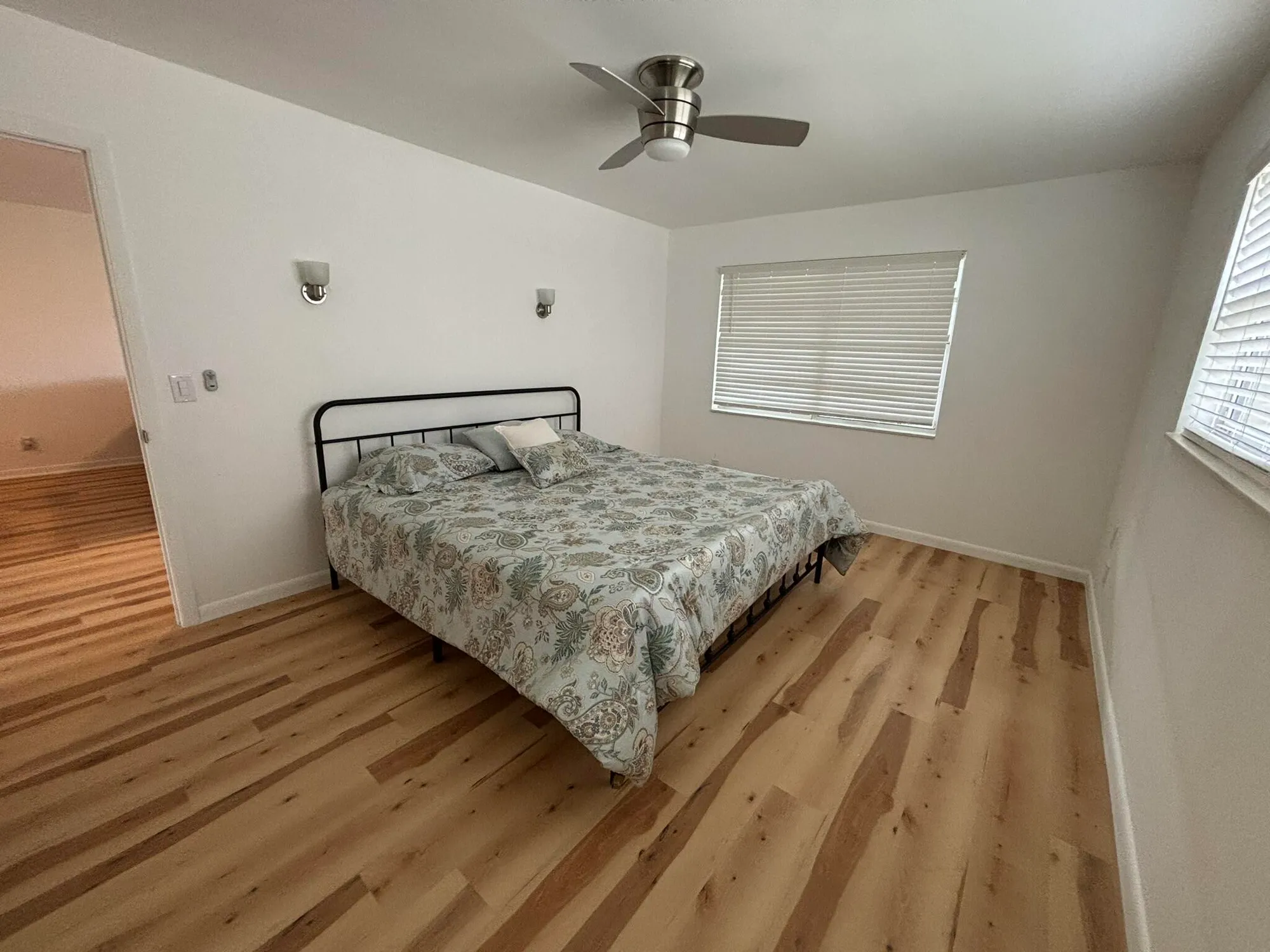 Property Slideshow image 14 of 37 | 190 lake meryl dr, West Palm Beach, FL, 33411