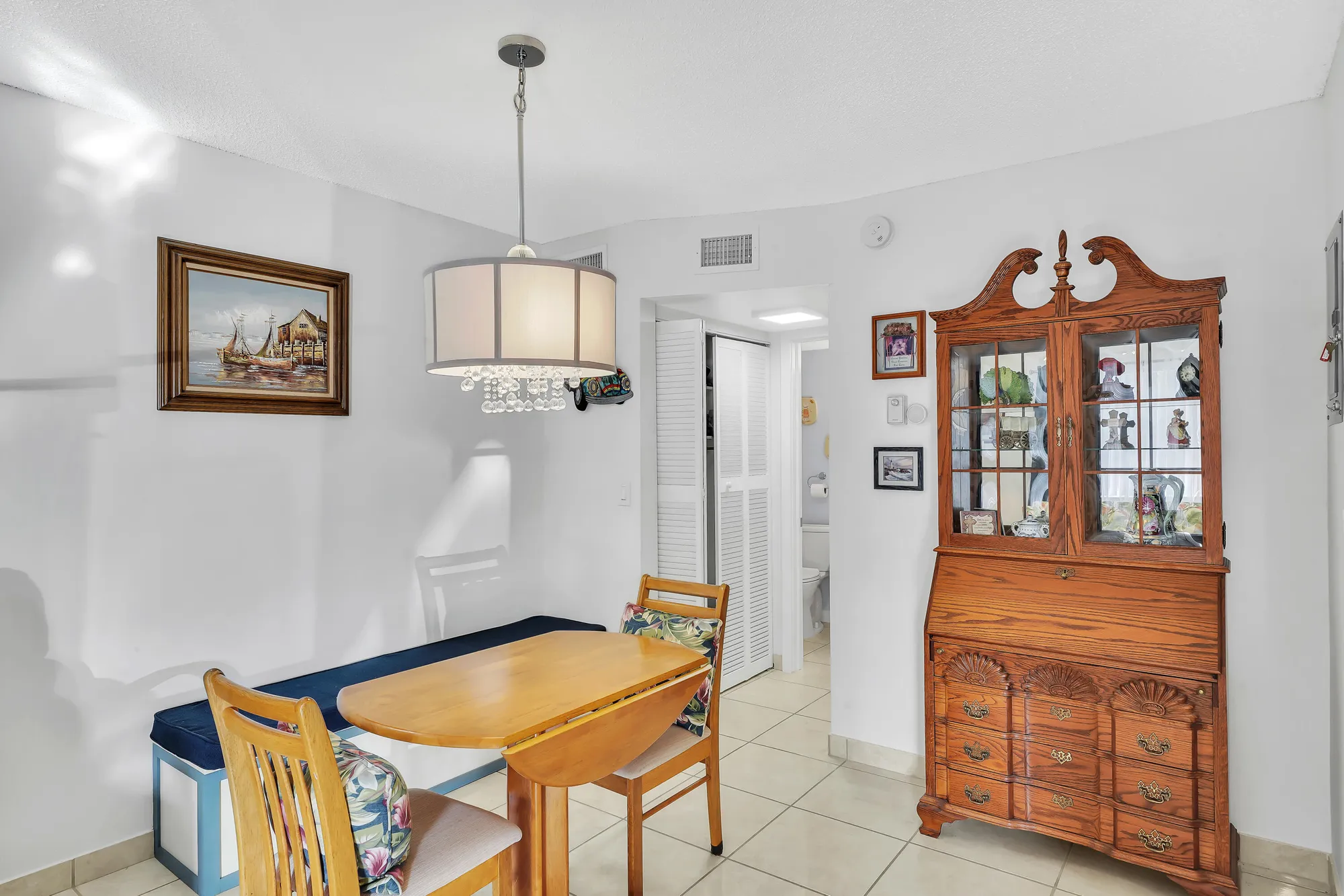 Property Slideshow image 10 of 35 | 105 oxford 100 # 105, West Palm Beach, FL, 33417