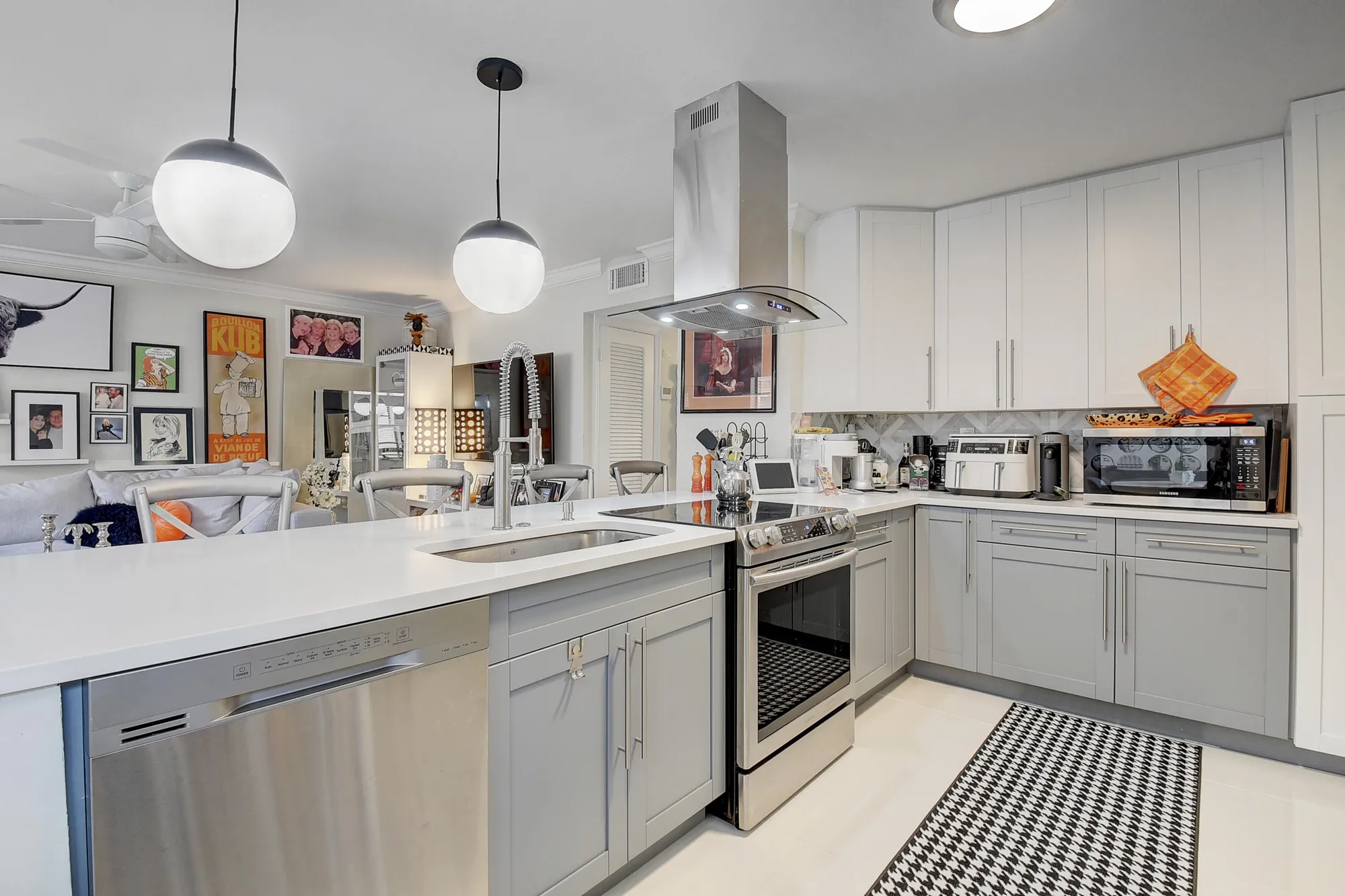 Property Slideshow image 9 of 37 | 274 capri f, Delray Beach, FL, 33484