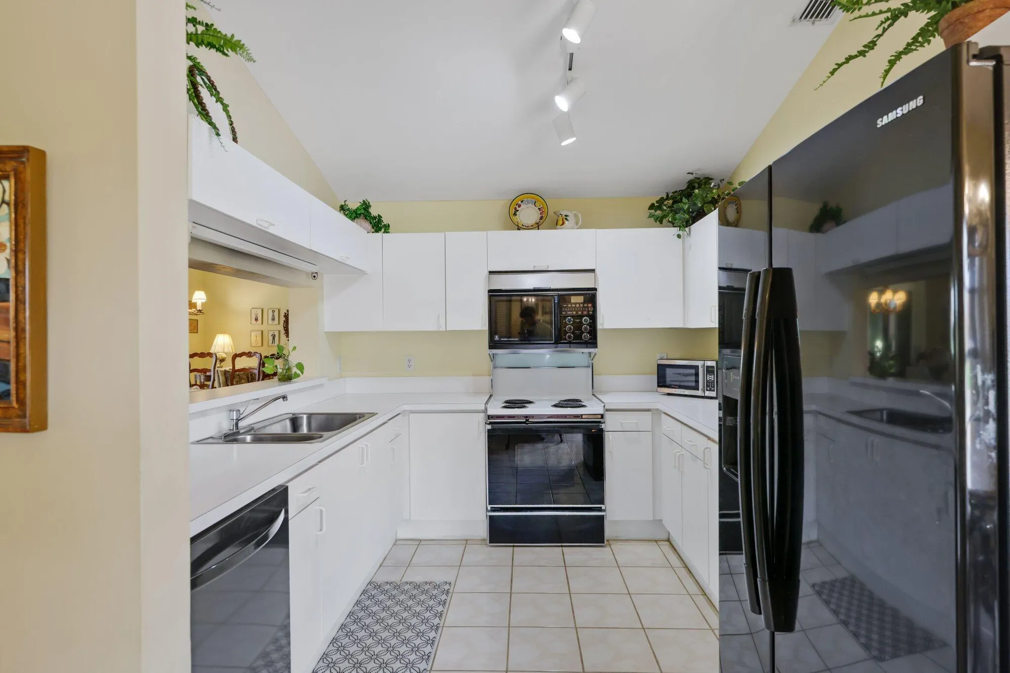 Property Slideshow image 8 of 39 | 8423 juddith ave, Boynton Beach, FL, 33472