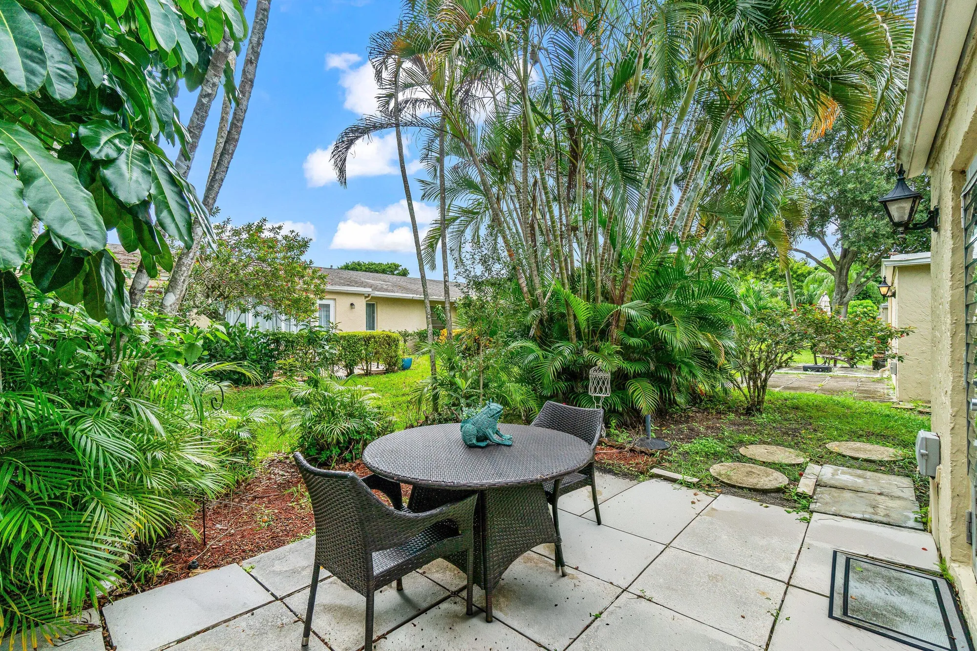 Property Slideshow image 12 of 28 | 13735 flora pl b, Delray Beach, FL, 33484