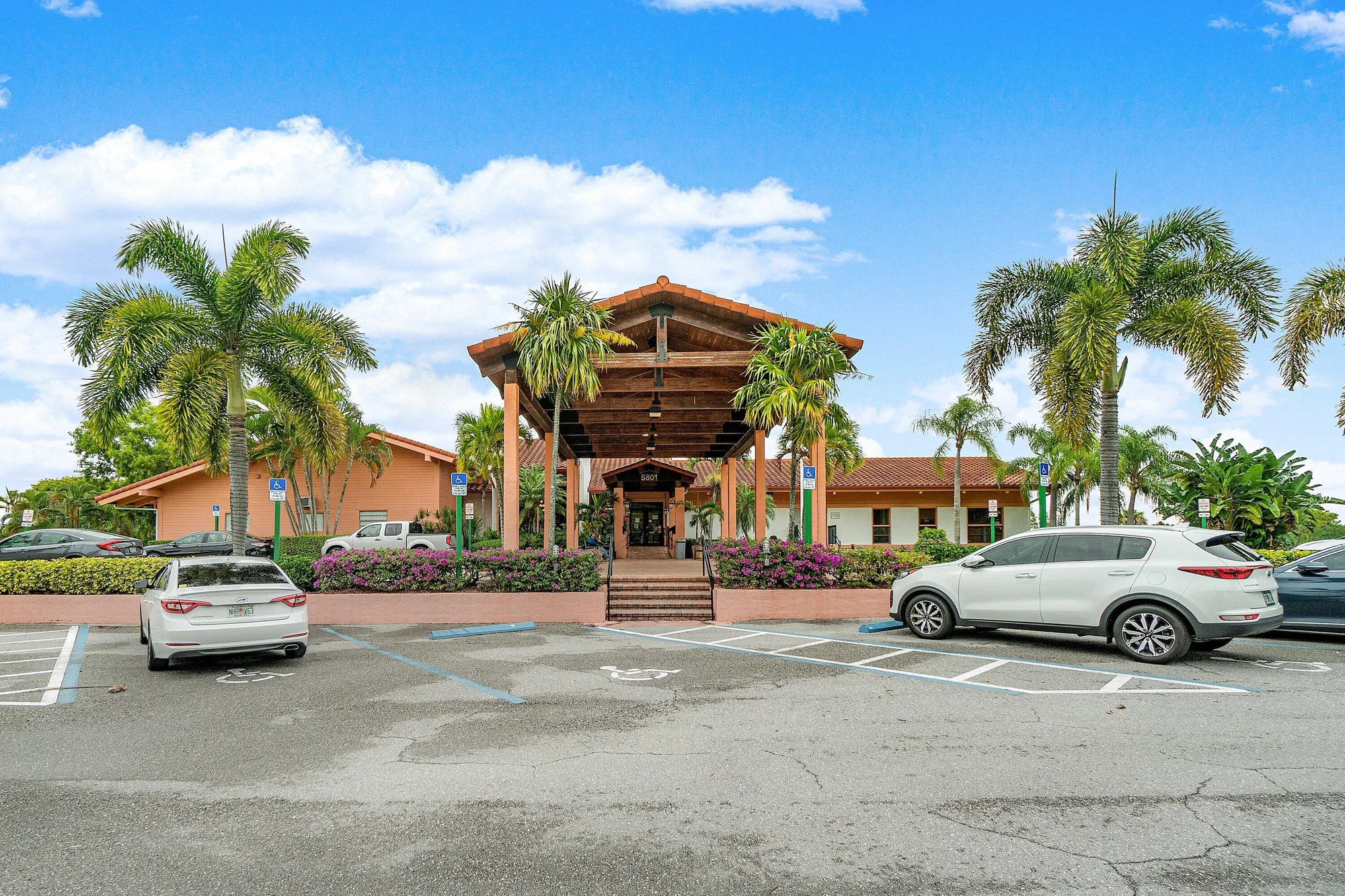 Property Slideshow image 22 of 28 | 13735 flora pl b, Delray Beach, FL, 33484