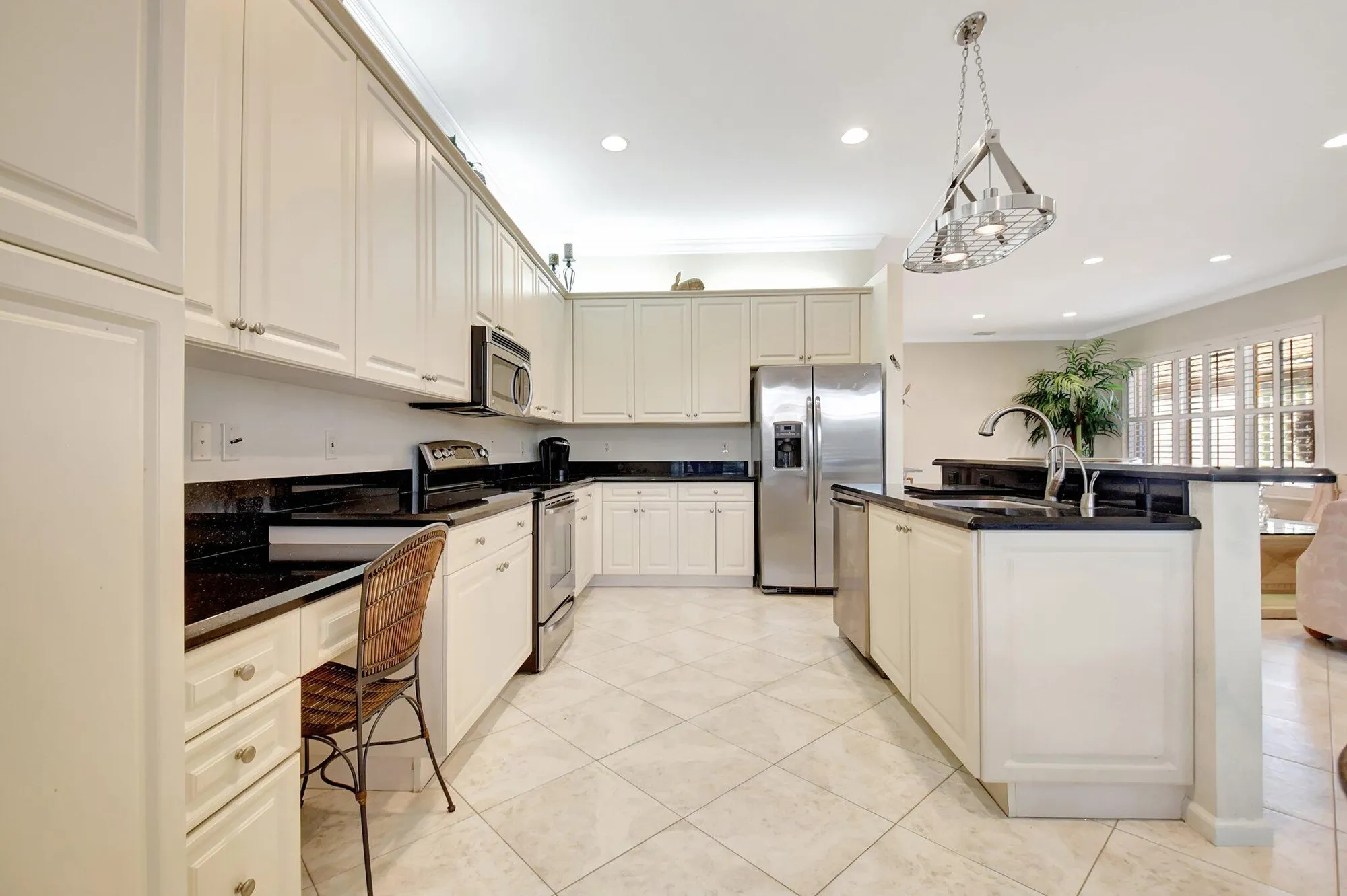 Property Slideshow image 13 of 42 | 7322 morocca lake dr, Delray Beach, FL, 33446