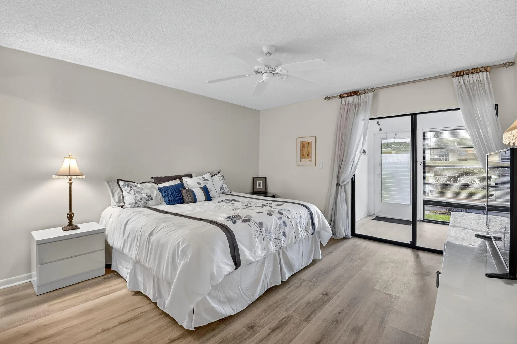 Property Slideshow image 17 of 38 | 15216 lakes of delray blvd 140, Delray Beach, FL, 33484