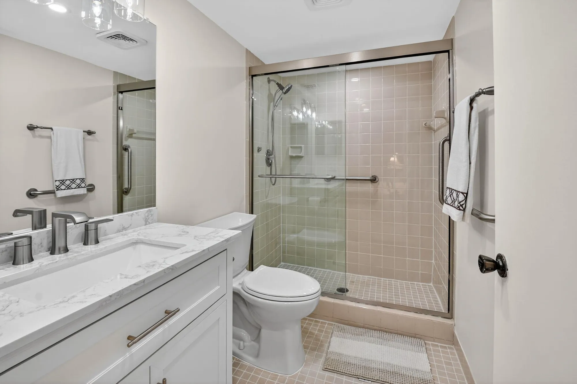 Property Slideshow image 20 of 38 | 15216 lakes of delray blvd 140, Delray Beach, FL, 33484