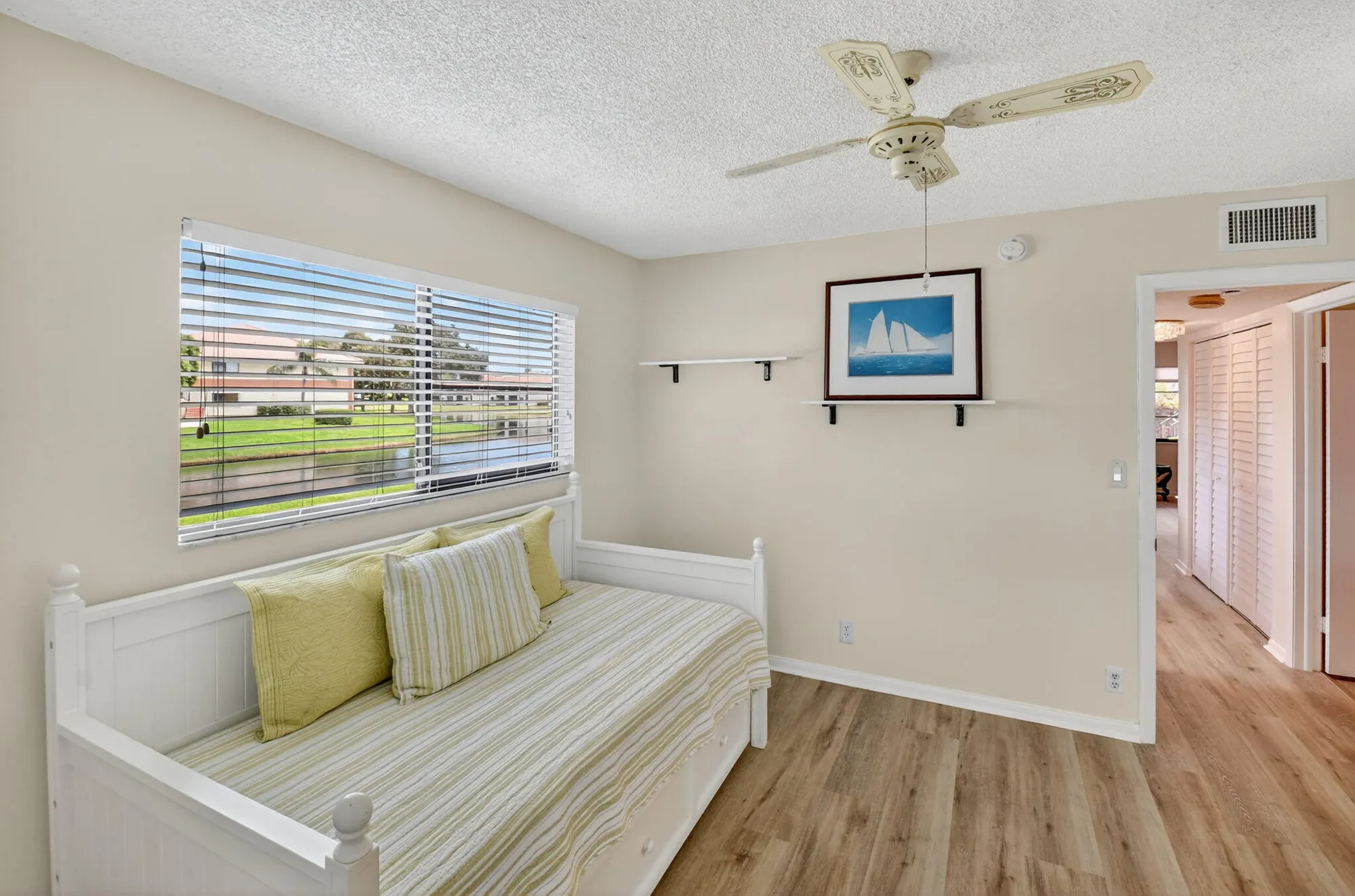 Property Slideshow image 16 of 38 | 15216 lakes of delray blvd 140, Delray Beach, FL, 33484