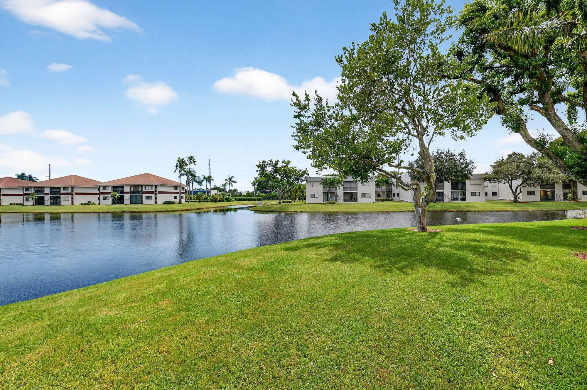 Property Slideshow image 2 of 38 | 15216 lakes of delray blvd 140, Delray Beach, FL, 33484