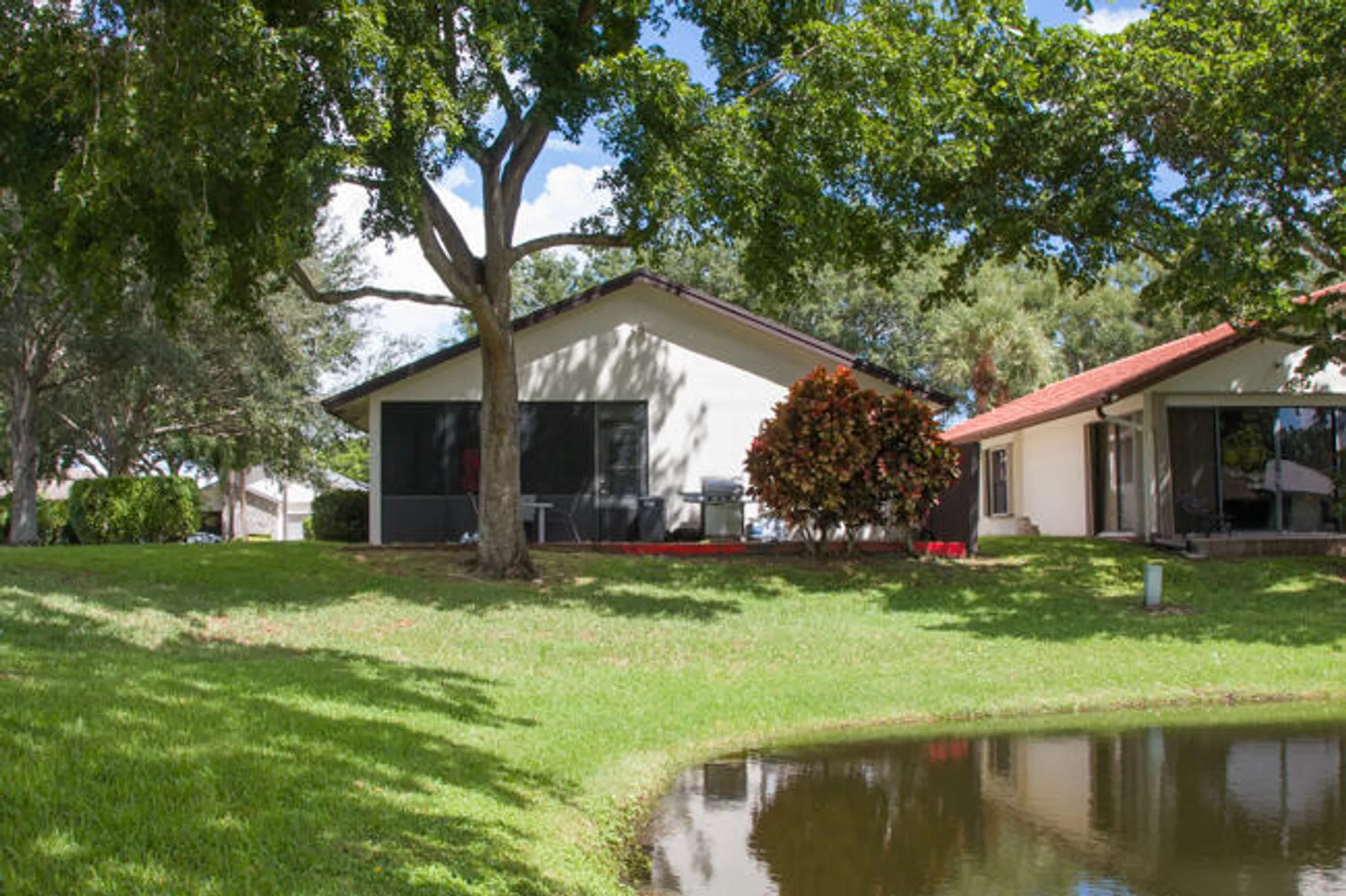 Property Slideshow image 6 of 25 | 4907 boxwood cir, Boynton Beach, FL, 33436