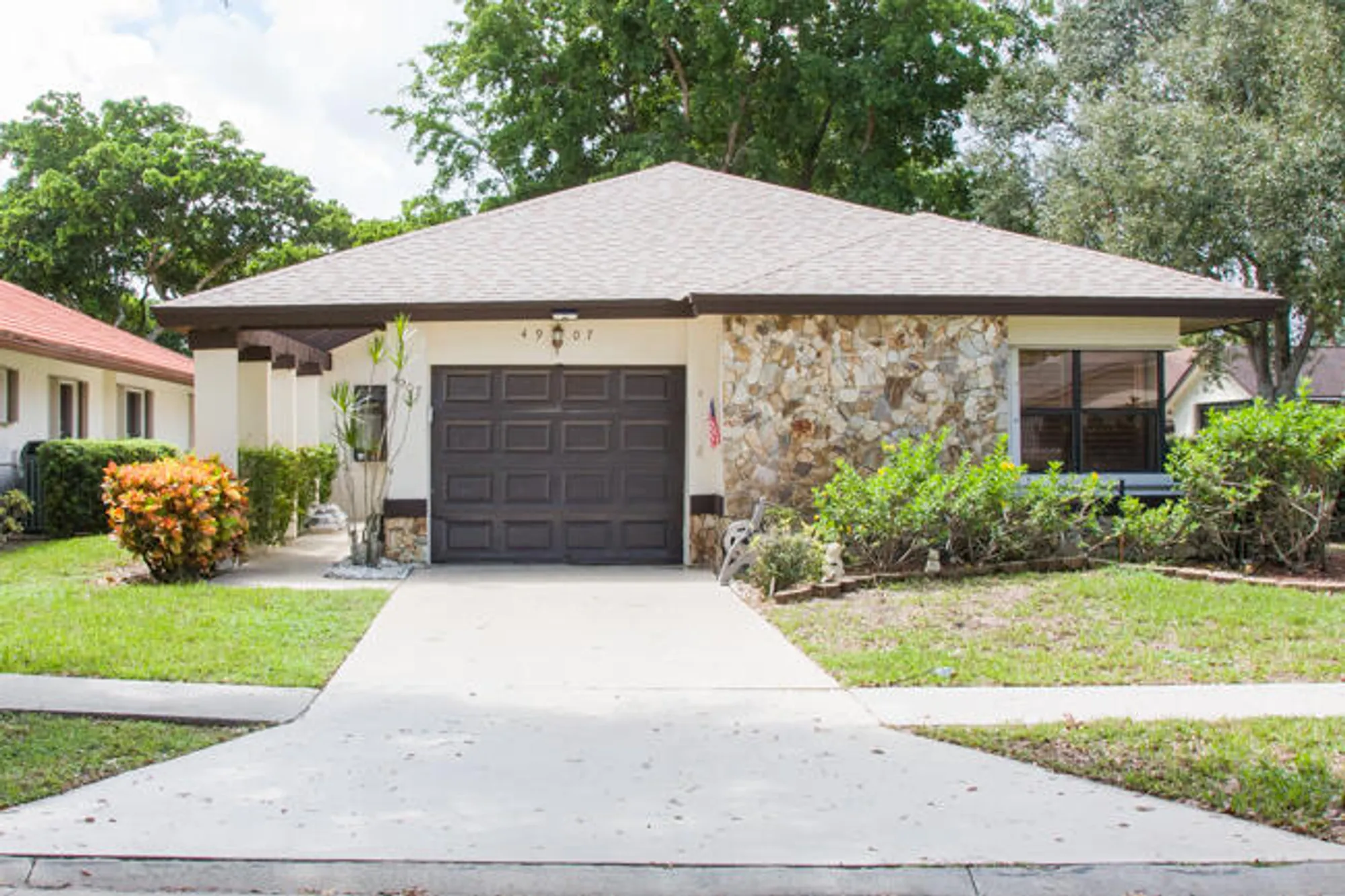 Property Slideshow image 1 of 25 | 4907 boxwood cir, Boynton Beach, FL, 33436