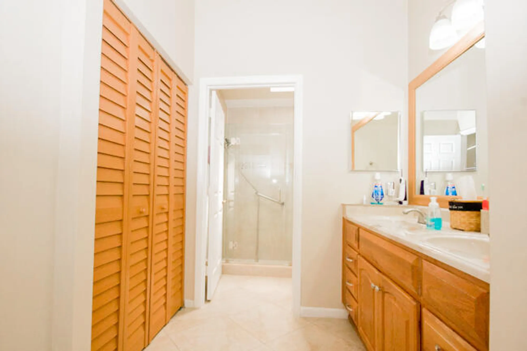 Property Slideshow image 16 of 25 | 4907 boxwood cir, Boynton Beach, FL, 33436