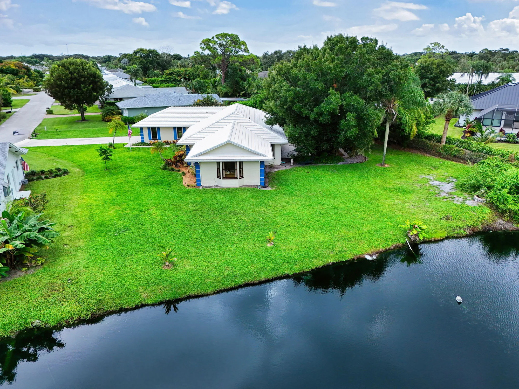 Property Slideshow image 55 of 69 | 9472 se little club way s, Jupiter, FL, 33469