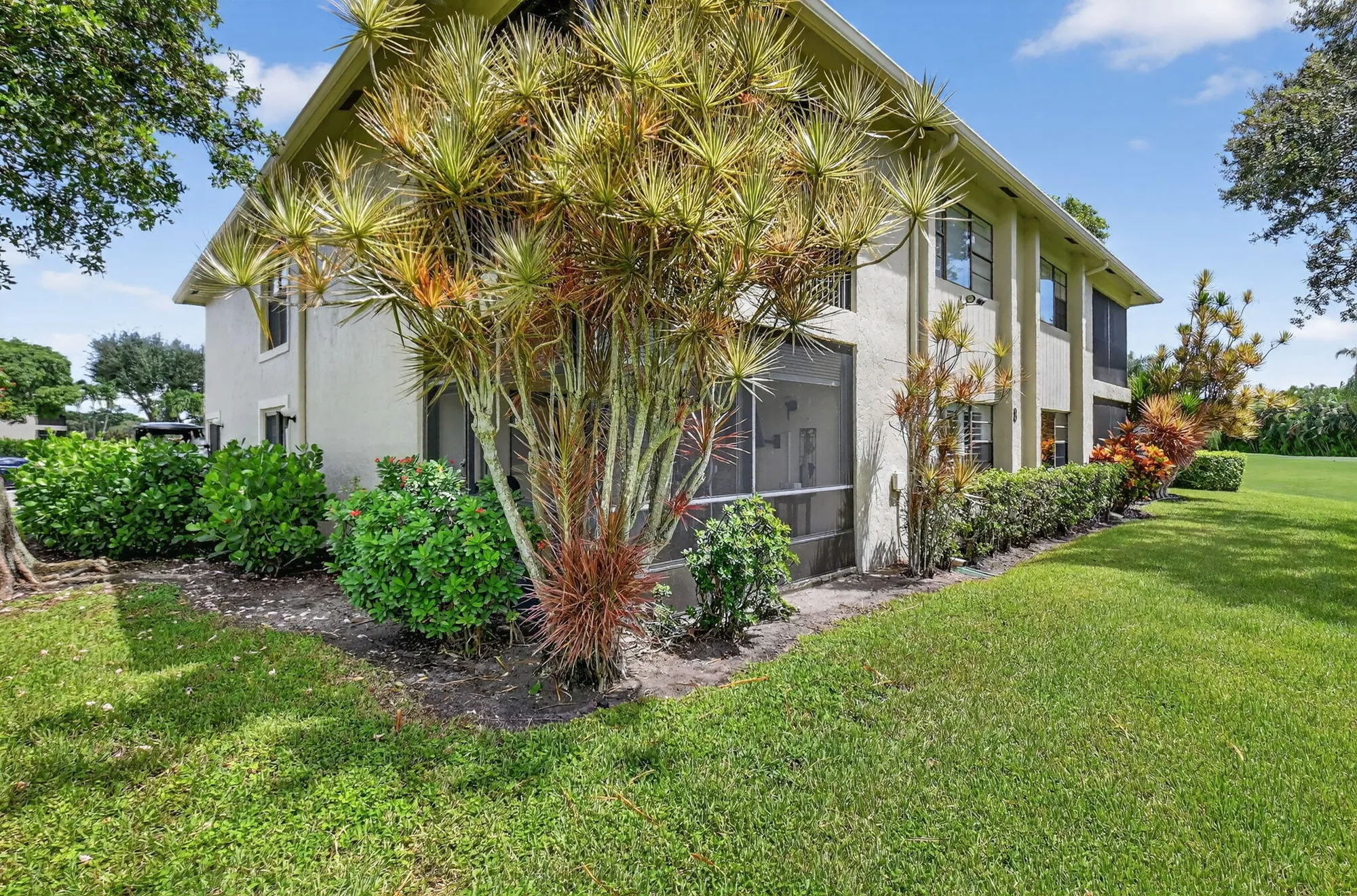 Property Slideshow image 32 of 74 | 8 stratford dr c, Boynton Beach, FL, 33436
