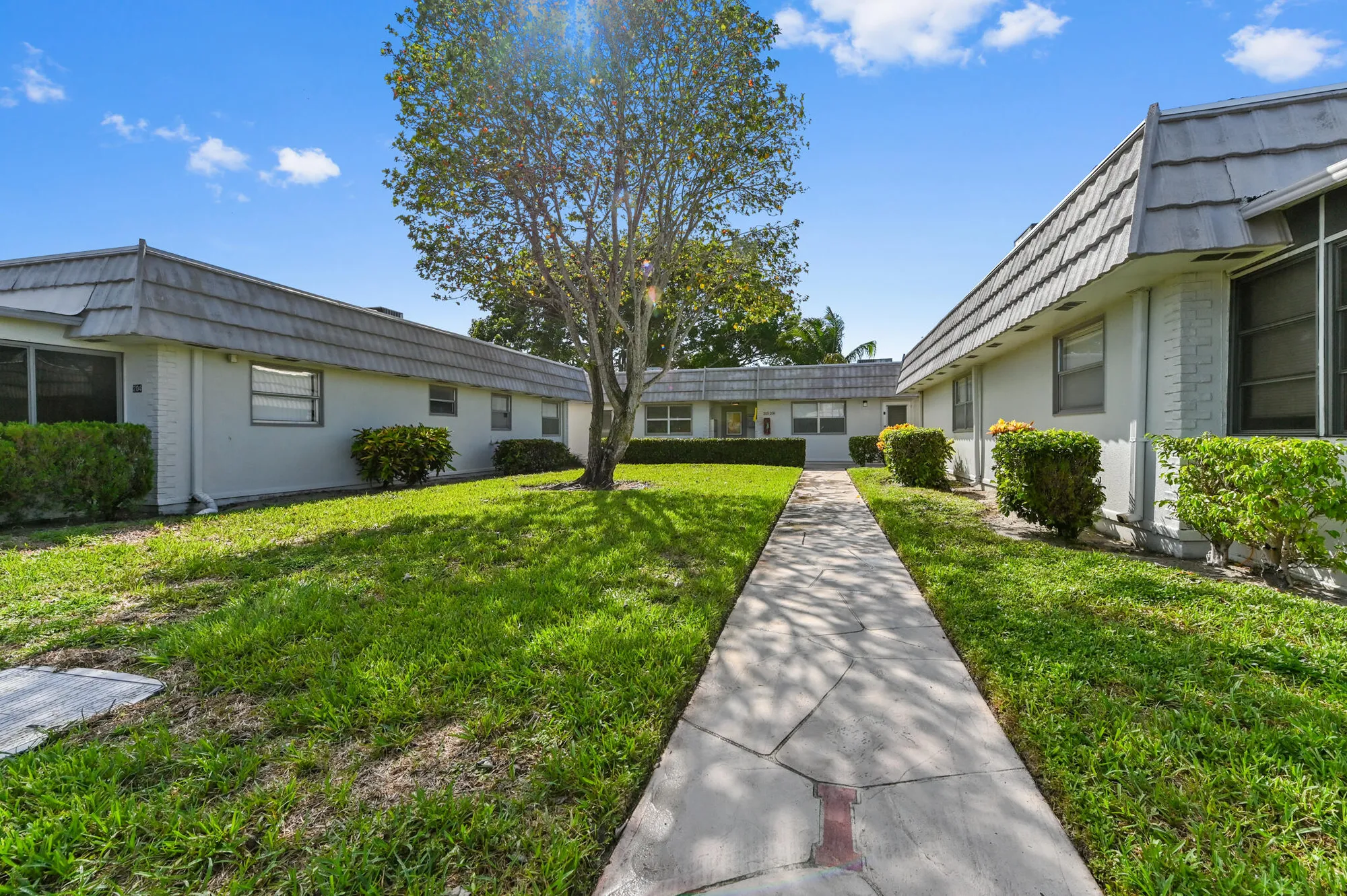 Property Slideshow image 1 of 31 | 206 valencia i, Delray Beach, FL, 33446