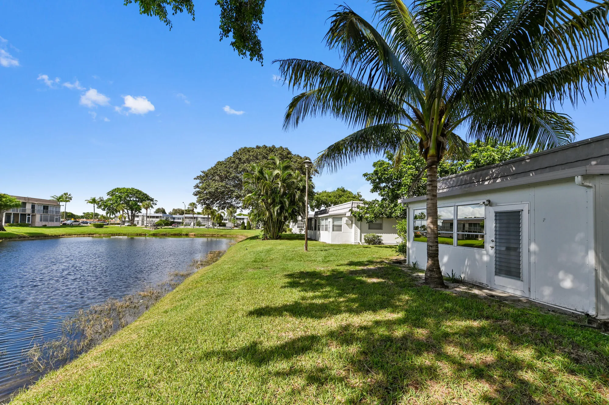 Property Slideshow image 15 of 31 | 206 valencia i, Delray Beach, FL, 33446
