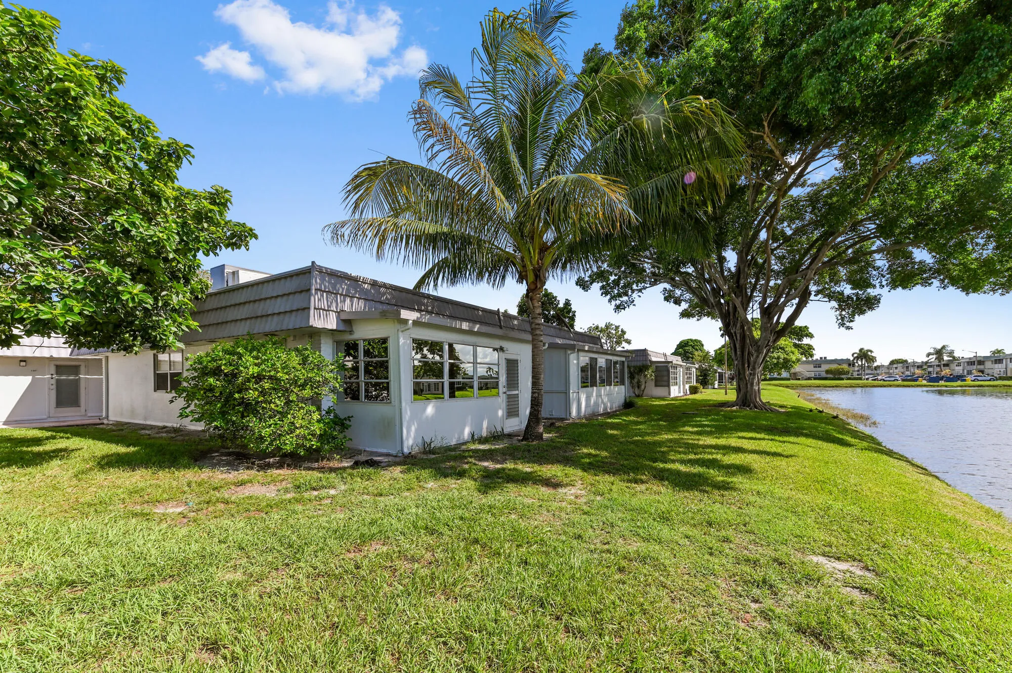 Property Slideshow image 16 of 31 | 206 valencia i, Delray Beach, FL, 33446