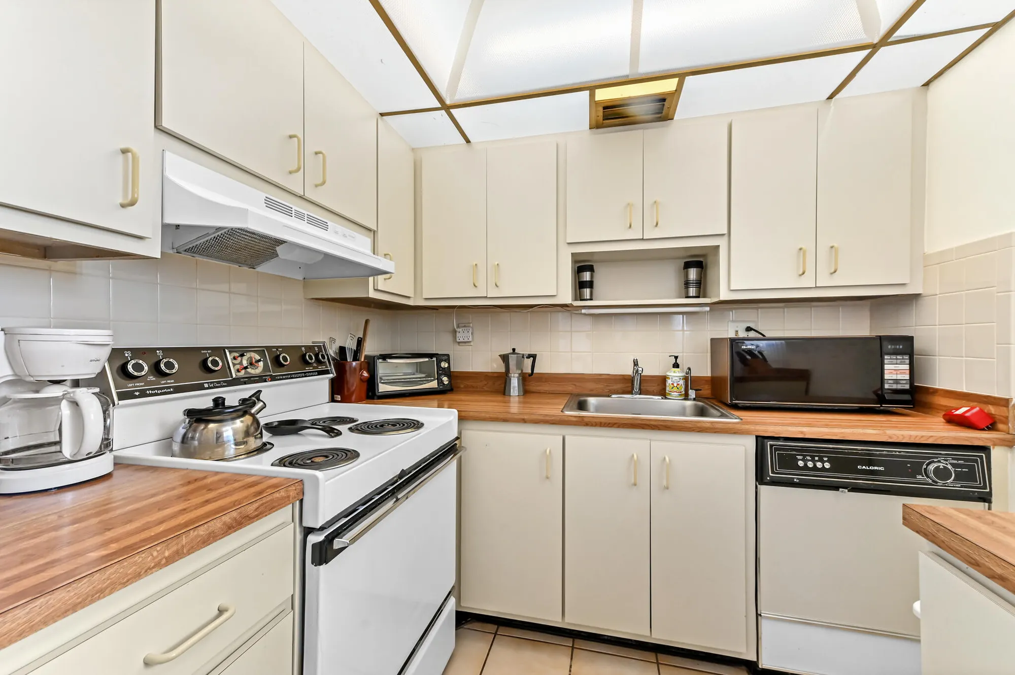 Property Slideshow image 10 of 35 | 541 capri l, Delray Beach, FL, 33484