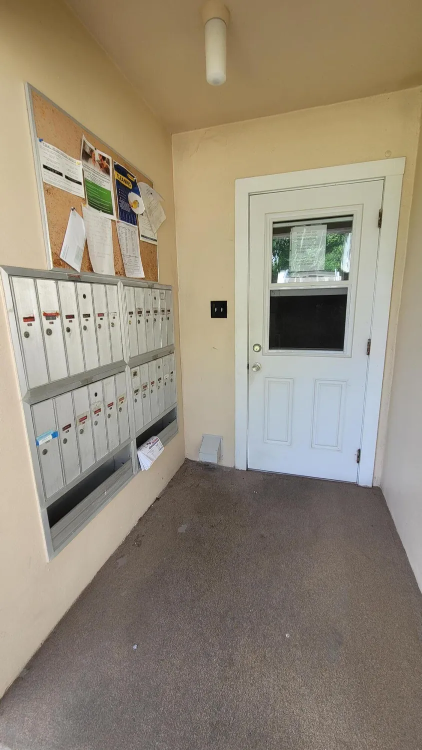 Property Slideshow image 15 of 36 | 215 canterbury j, West Palm Beach, FL, 33417