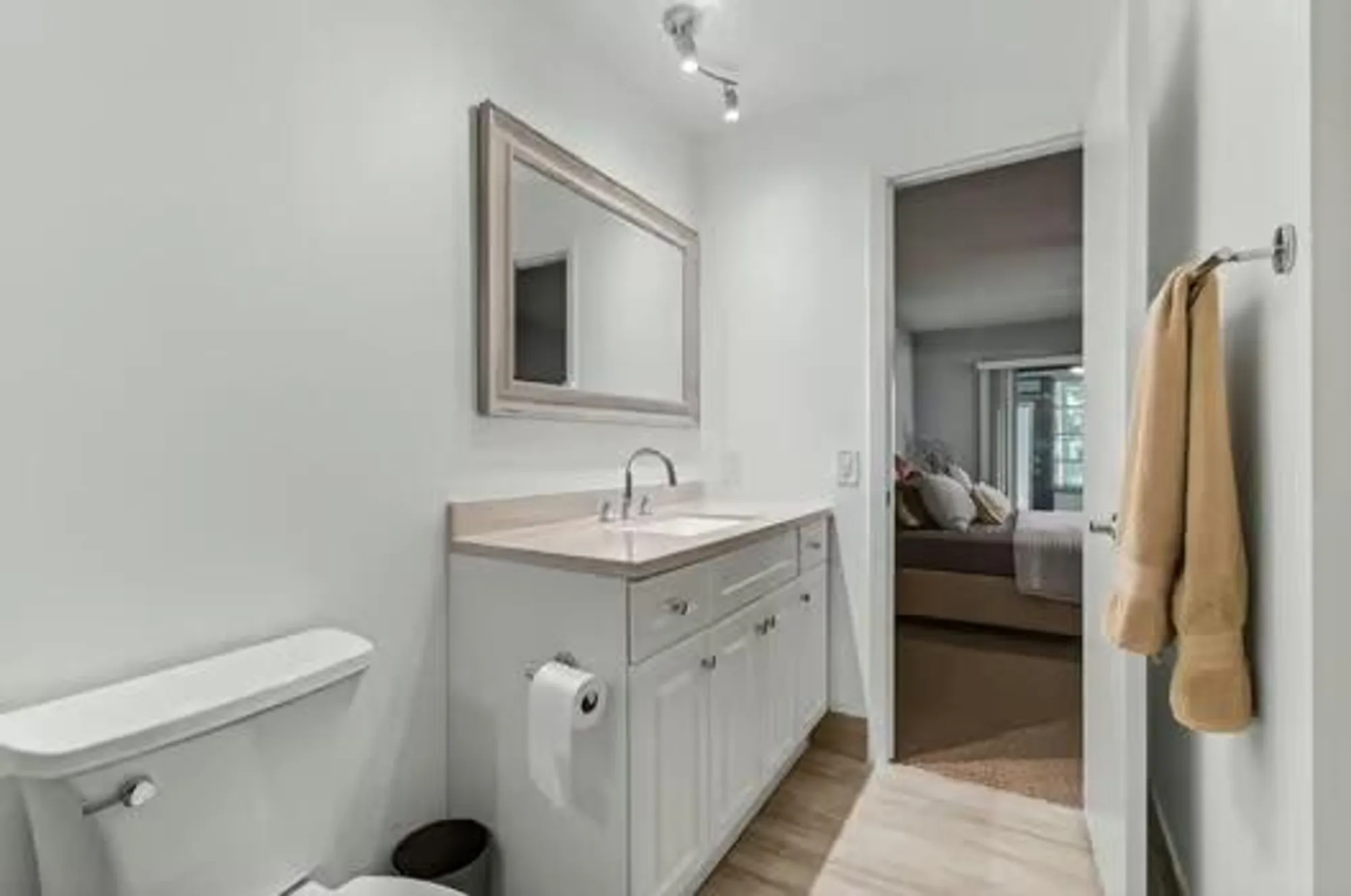 Property Slideshow image 23 of 48 | 1570 palmland dr, Boynton Beach, FL, 33436