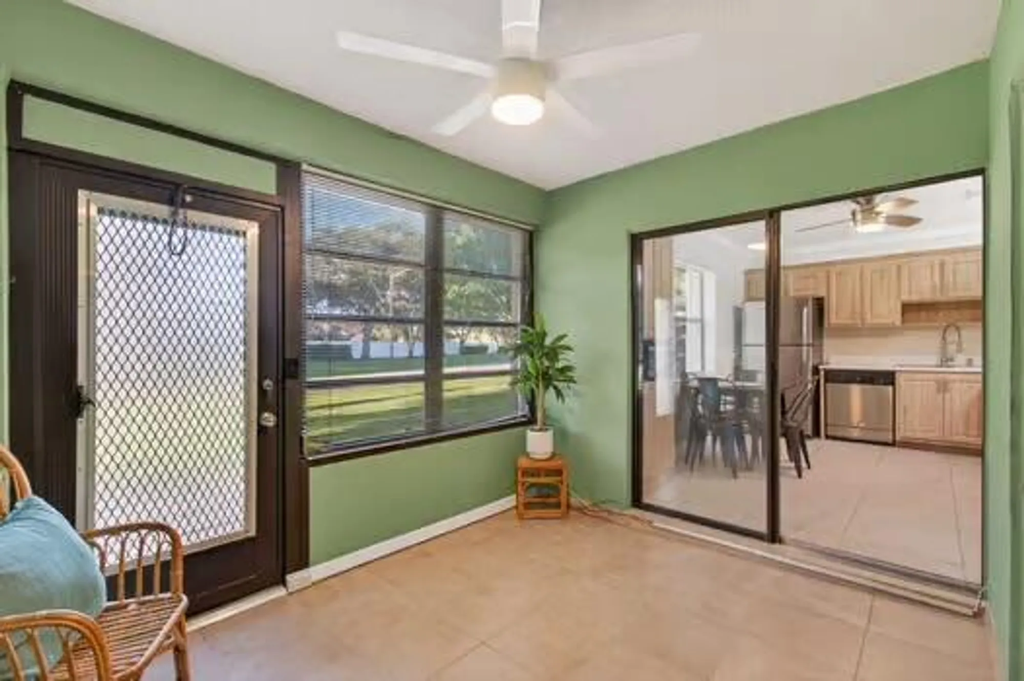 Property Slideshow image 32 of 48 | 1570 palmland dr, Boynton Beach, FL, 33436