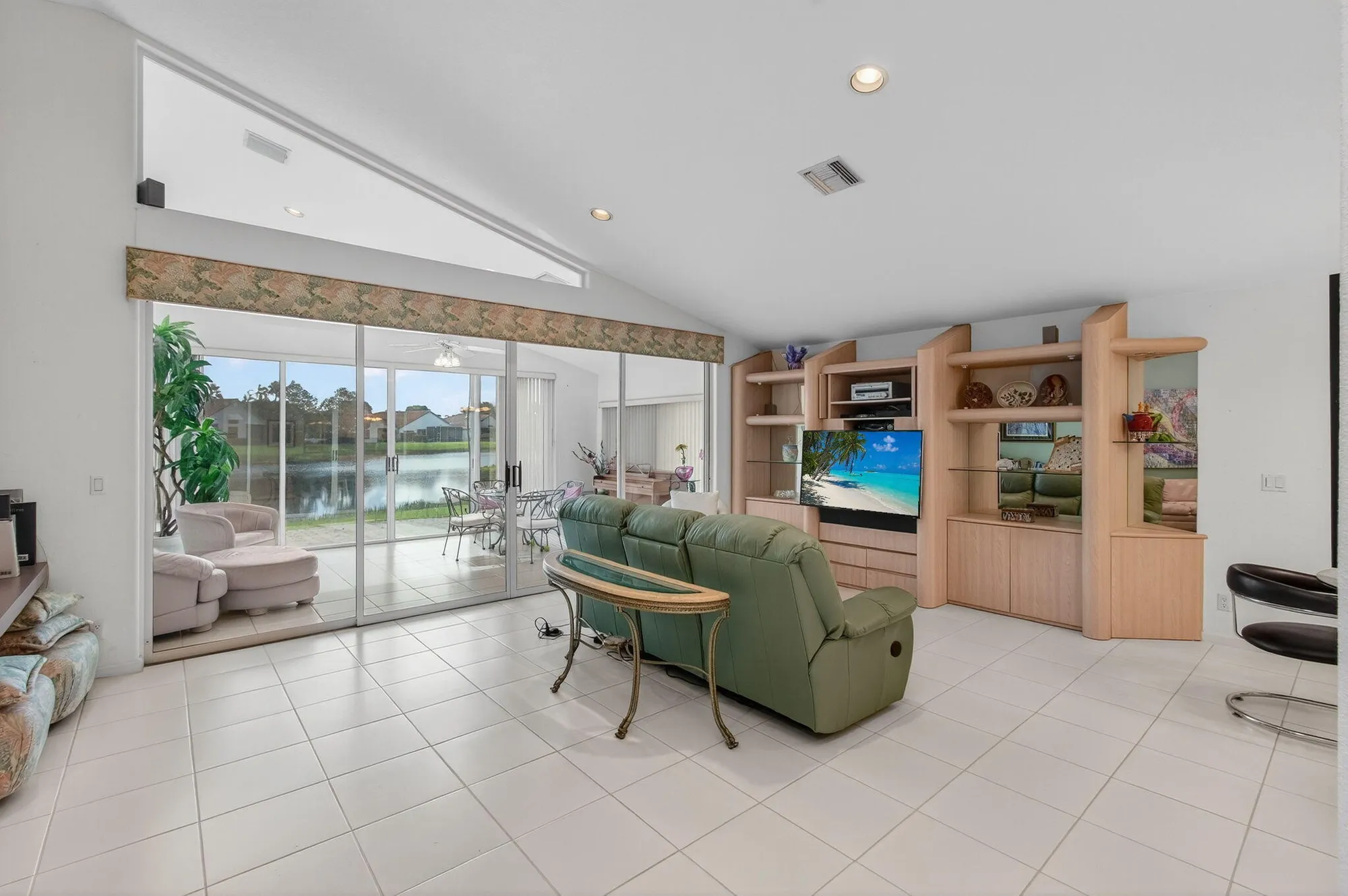 Property Slideshow image 15 of 76 | 6226 water lilly ln, Boynton Beach, FL, 33437