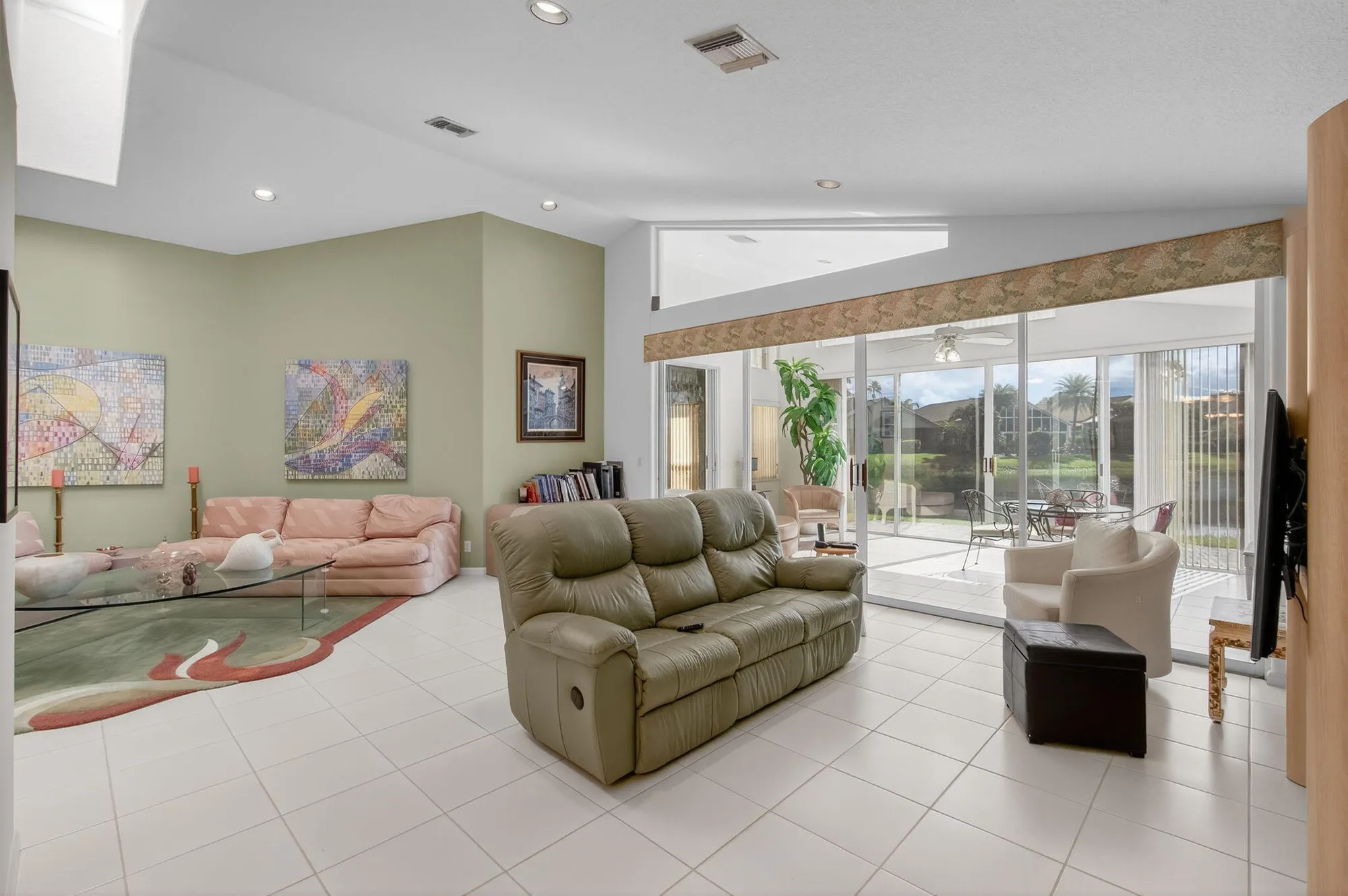 Property Slideshow image 18 of 76 | 6226 water lilly ln, Boynton Beach, FL, 33437