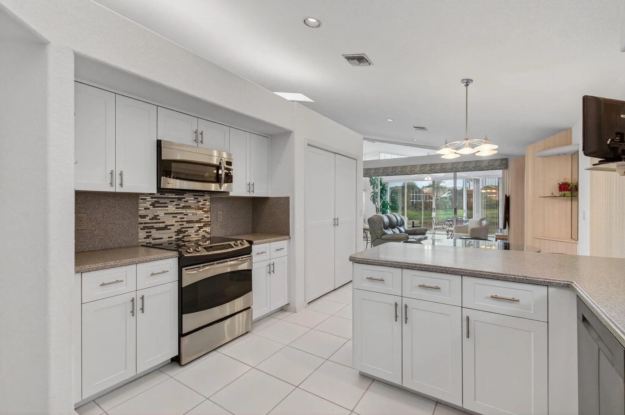 Property Slideshow image 28 of 76 | 6226 water lilly ln, Boynton Beach, FL, 33437