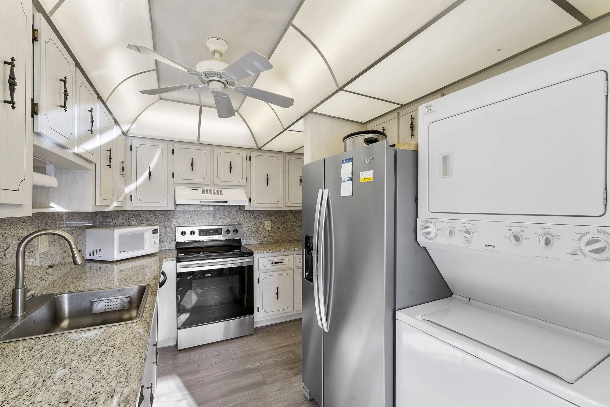 Property Slideshow image 8 of 26 | 1050 citrus way apt 202, Delray Beach, FL, 33445