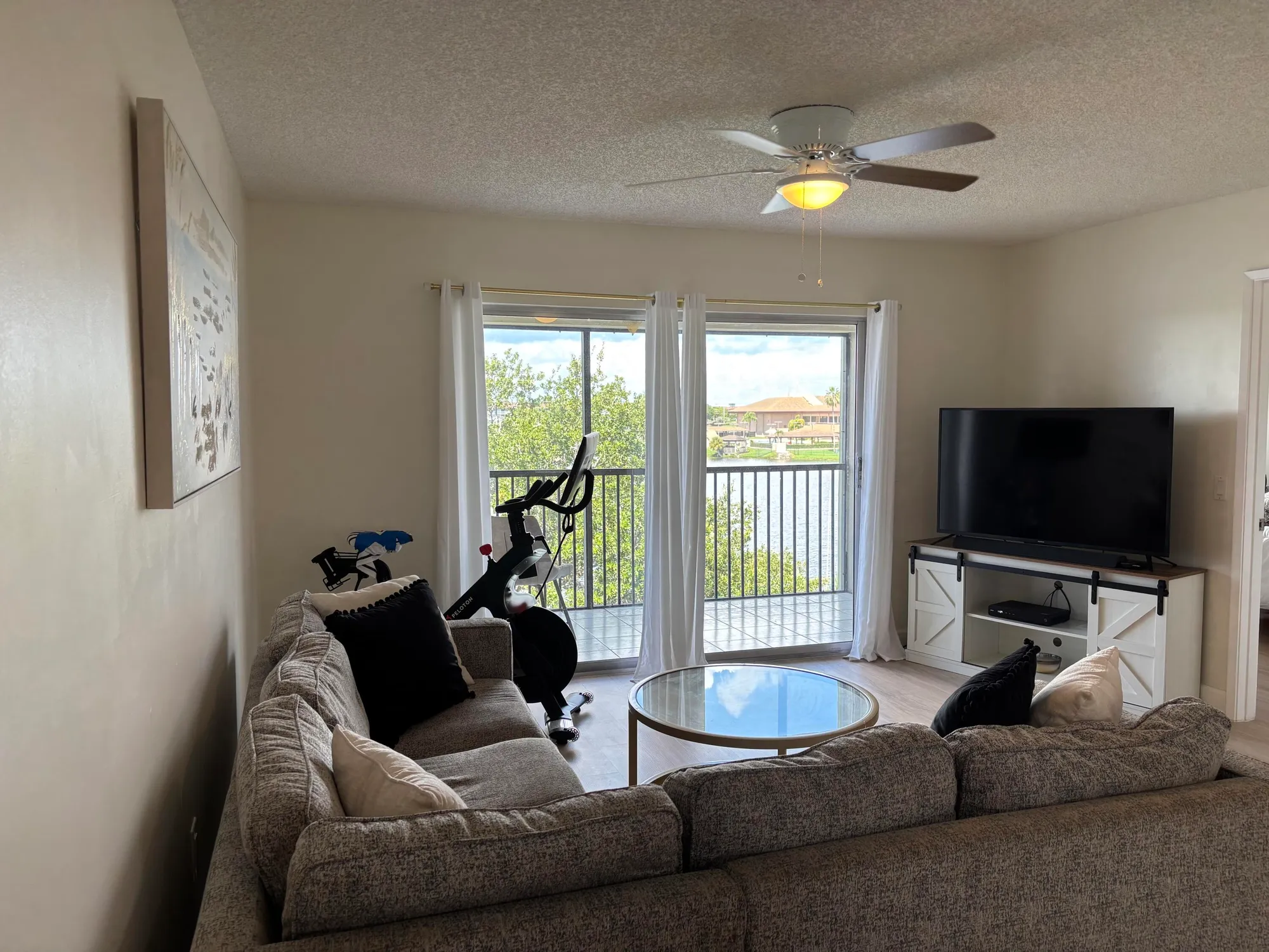 Property Slideshow image 13 of 27 | 1400 sw 131st way 408q, Pembroke Pines, FL, 33027
